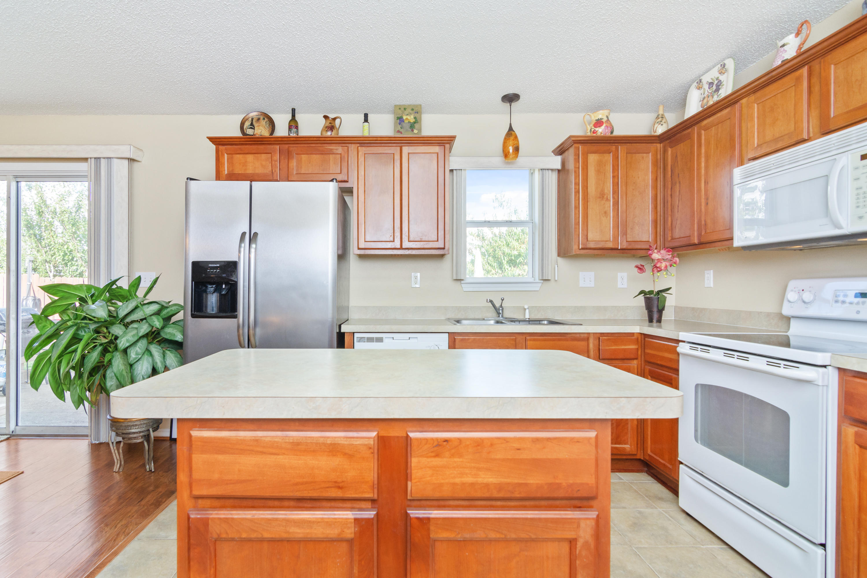 REDSTONE ESTATES - Residential