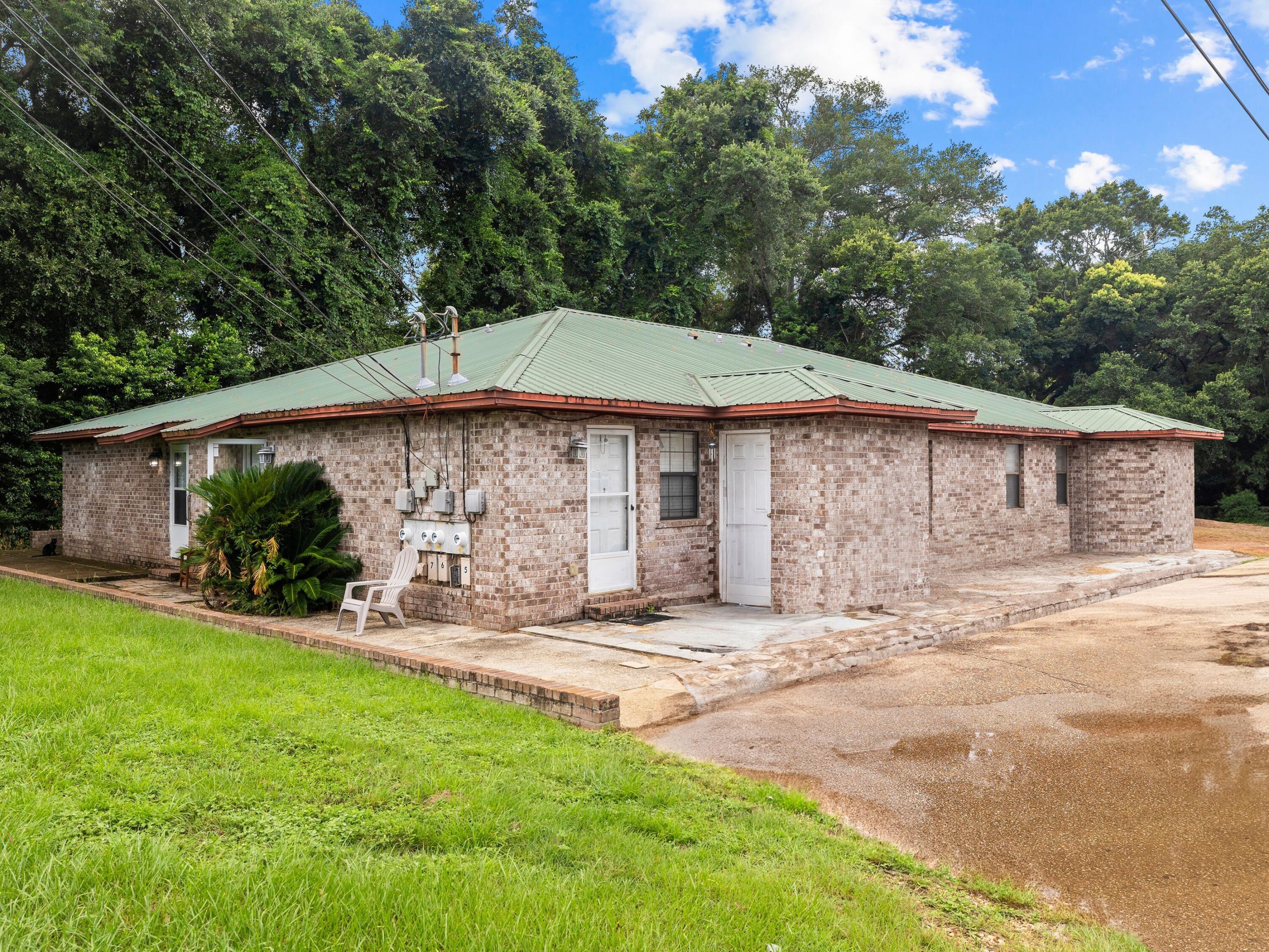 NO RECORDED SUBDIVISION - Residential
