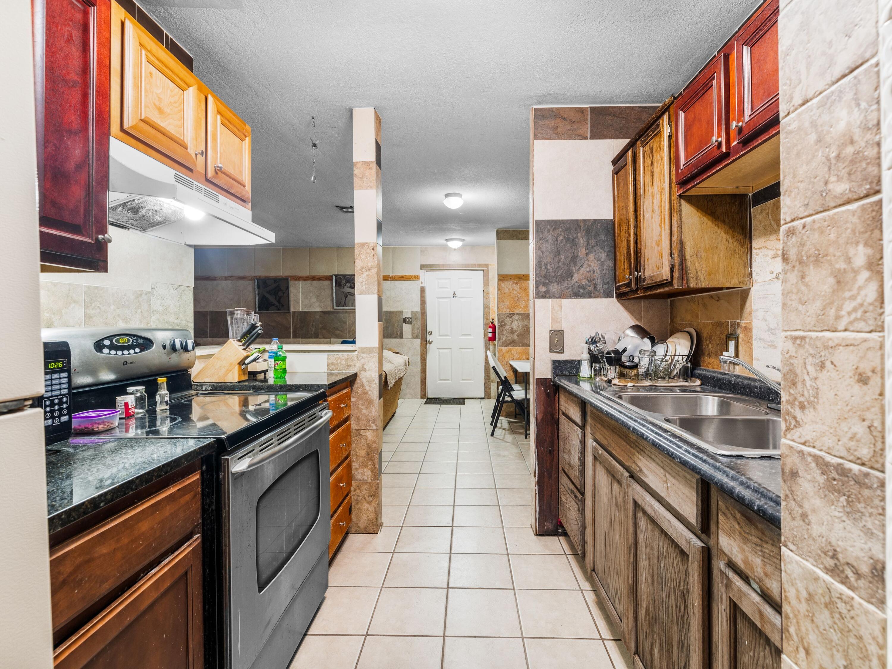 NO RECORDED SUBDIVISION - Residential