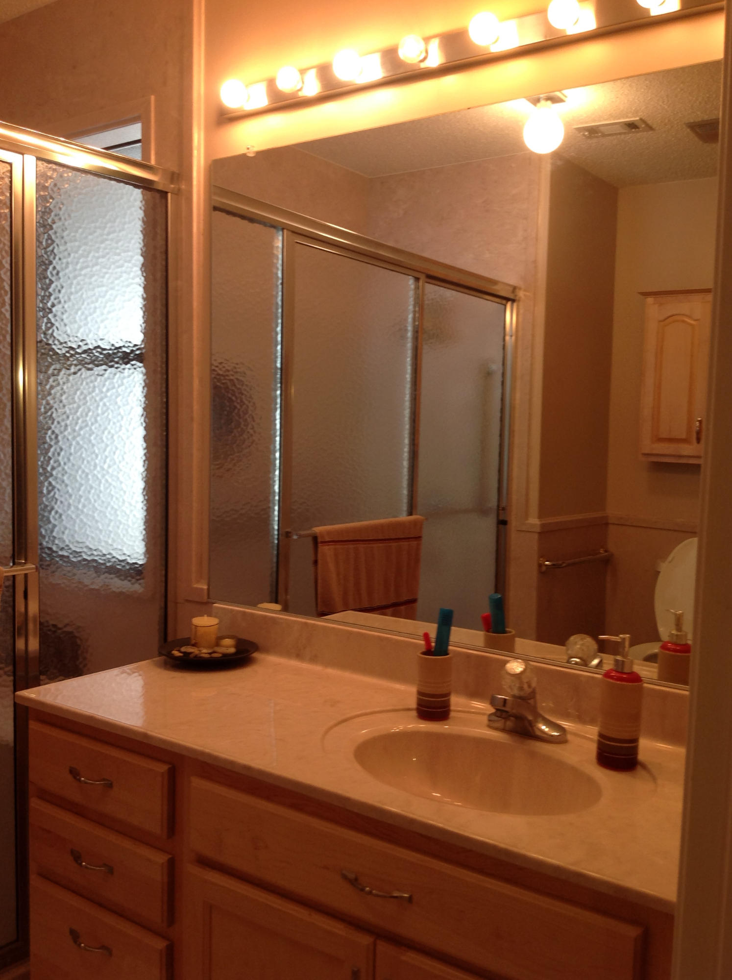 DONLABROOK GARDYNS - Residential Lease