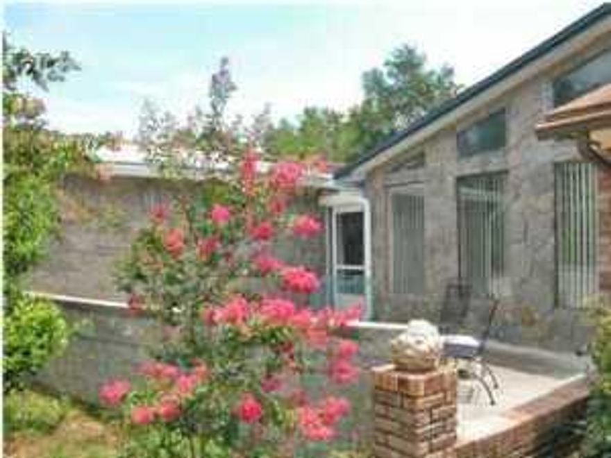 You will adore this 3BR/2BA townhome rental in the heart of Fort Walton Beach, Florida. Convenient to both military bases and Fort Walton Beach Medical Center, this lovely first level home comes unfurnished, ready for your own personal touch. Outside there is a beautiful atrium that has been enclosed so that you can enjoy it all points throughout the year. A large, screened porch can be accessed through the guest and master bedroom. In the living room, there is a lovely stone fireplace that is perfect for those cooler winter evenings. This Fort Walton Beach rental also comes with washer/dryer connections. Pet-friendly pending owner approval and deposit.