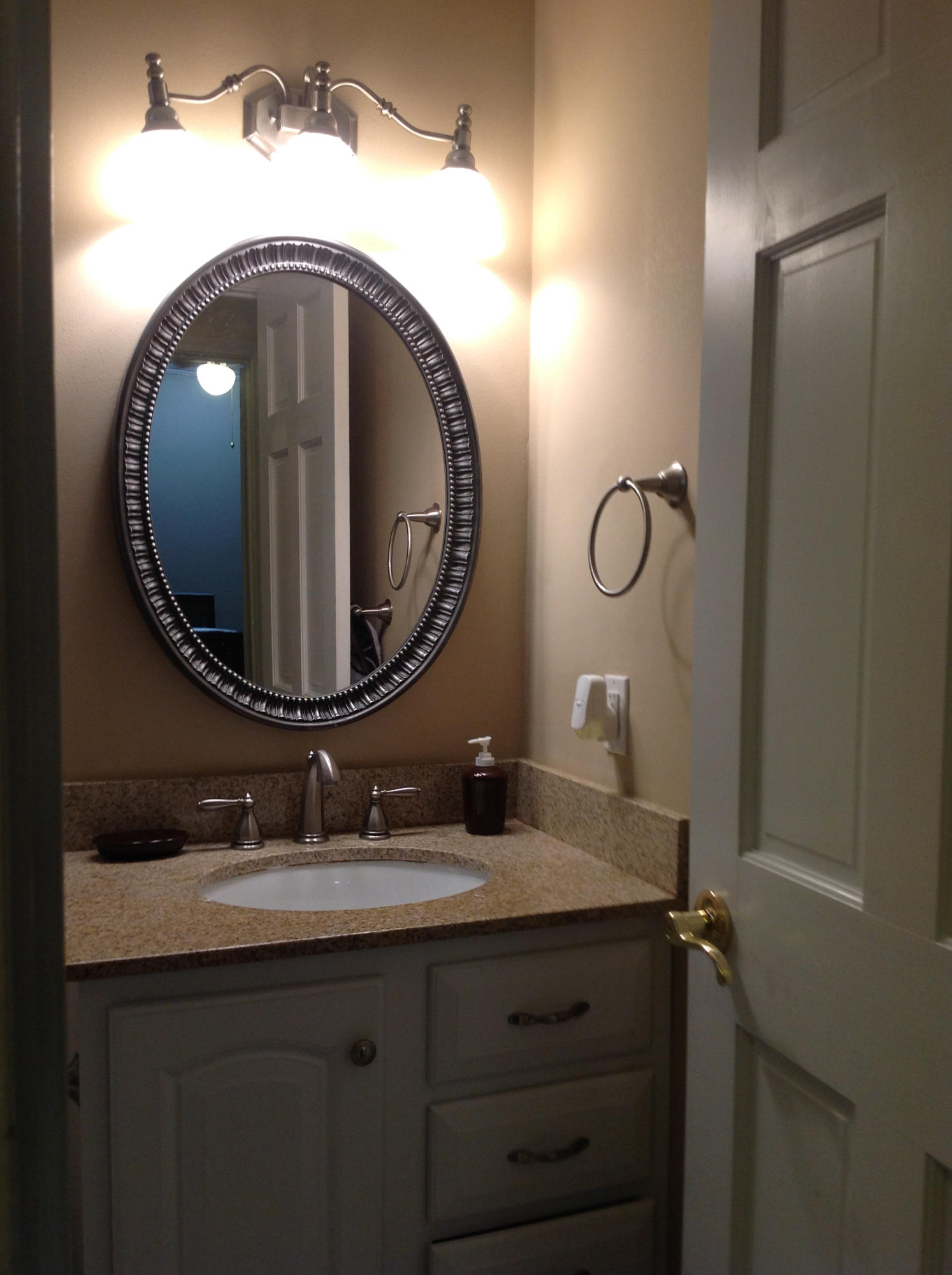 DONLABROOK GARDYNS - Residential Lease