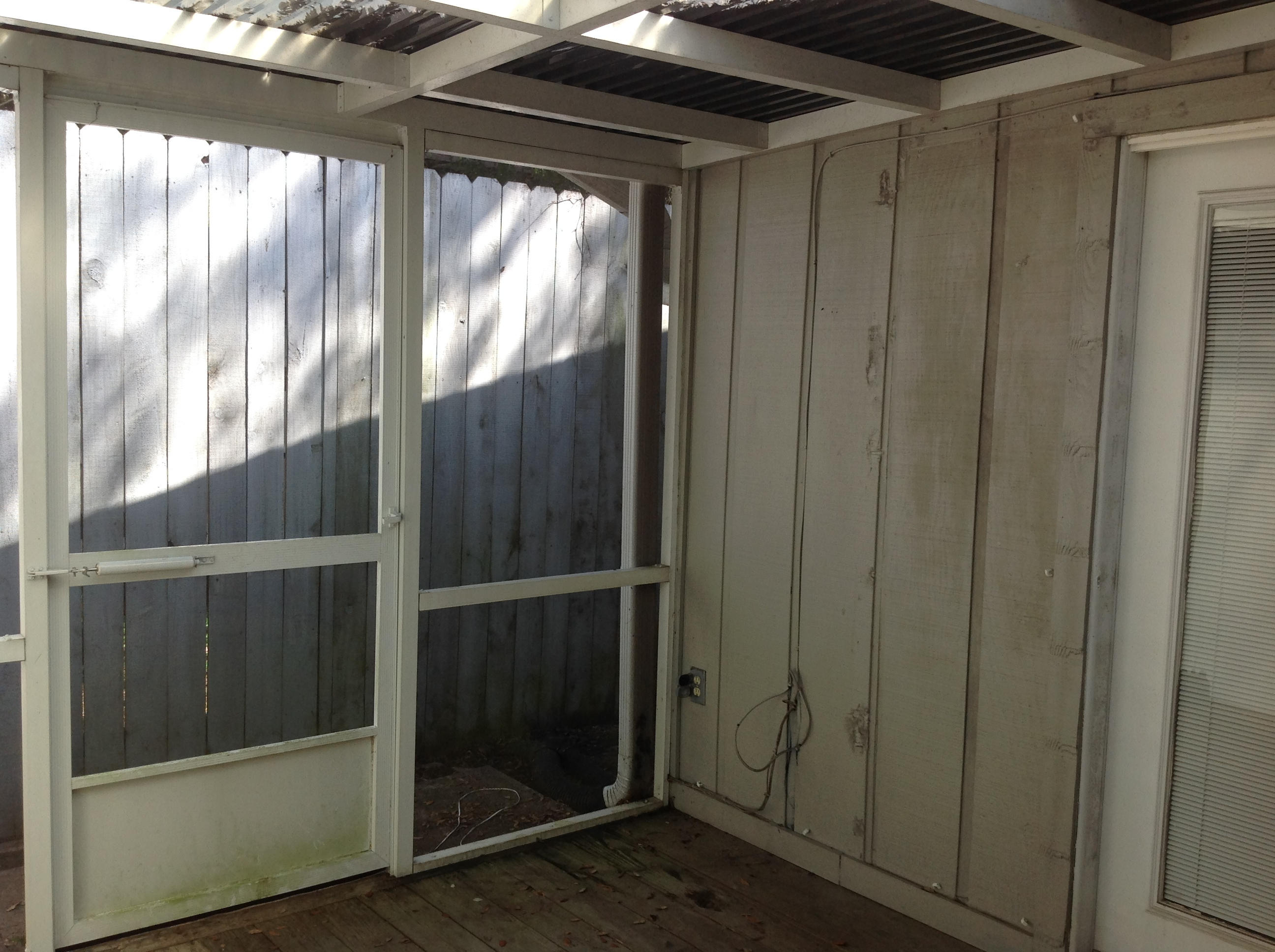 DONLABROOK GARDYNS - Residential Lease