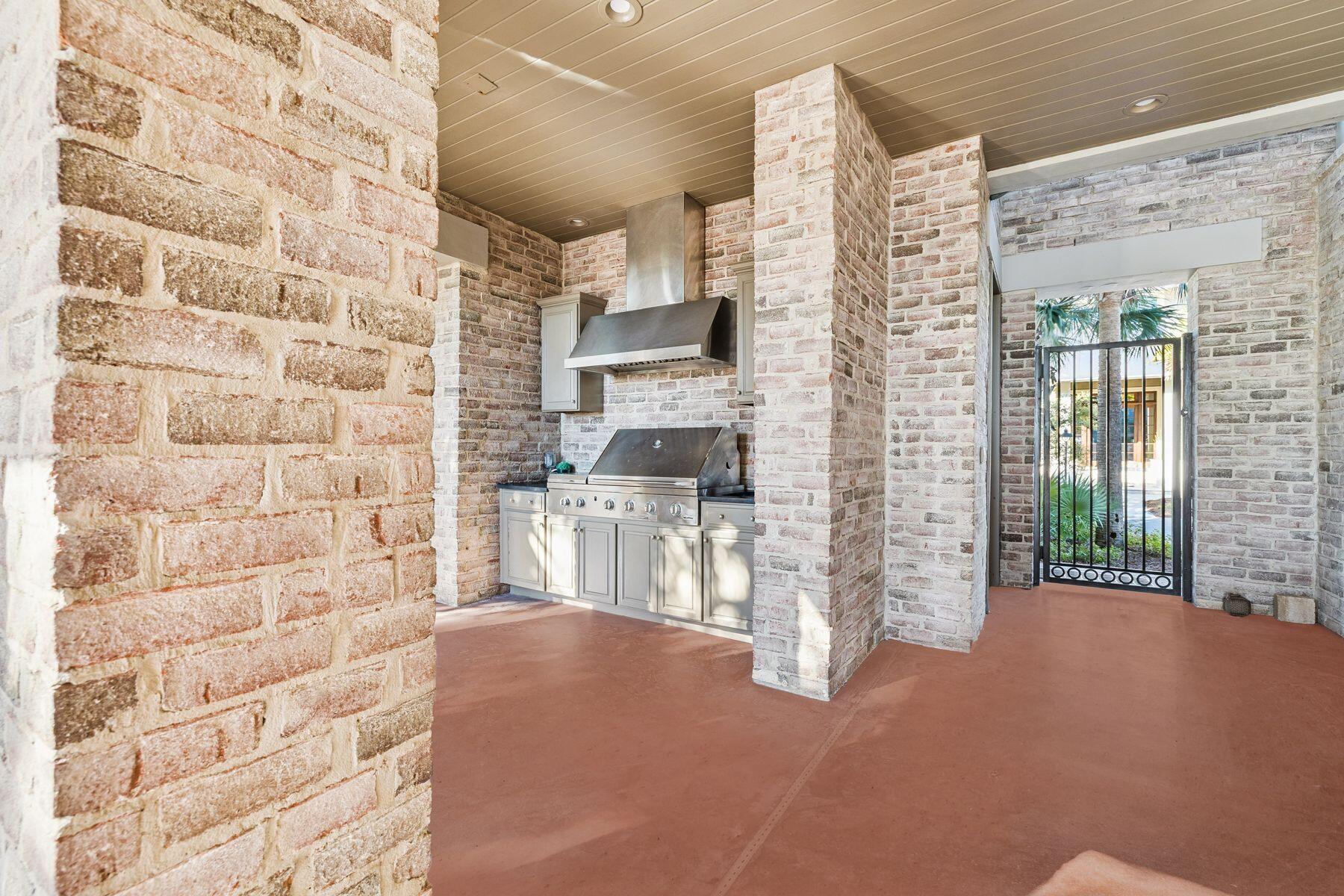 RETREAT THE - Residential