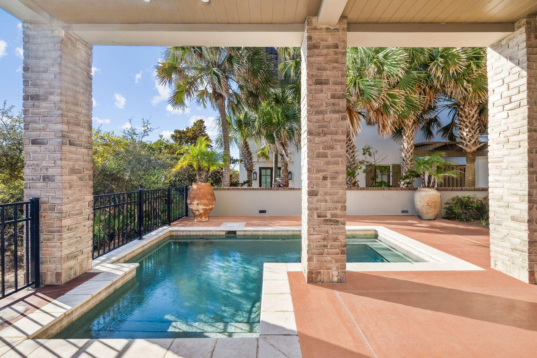 RETREAT THE - Residential