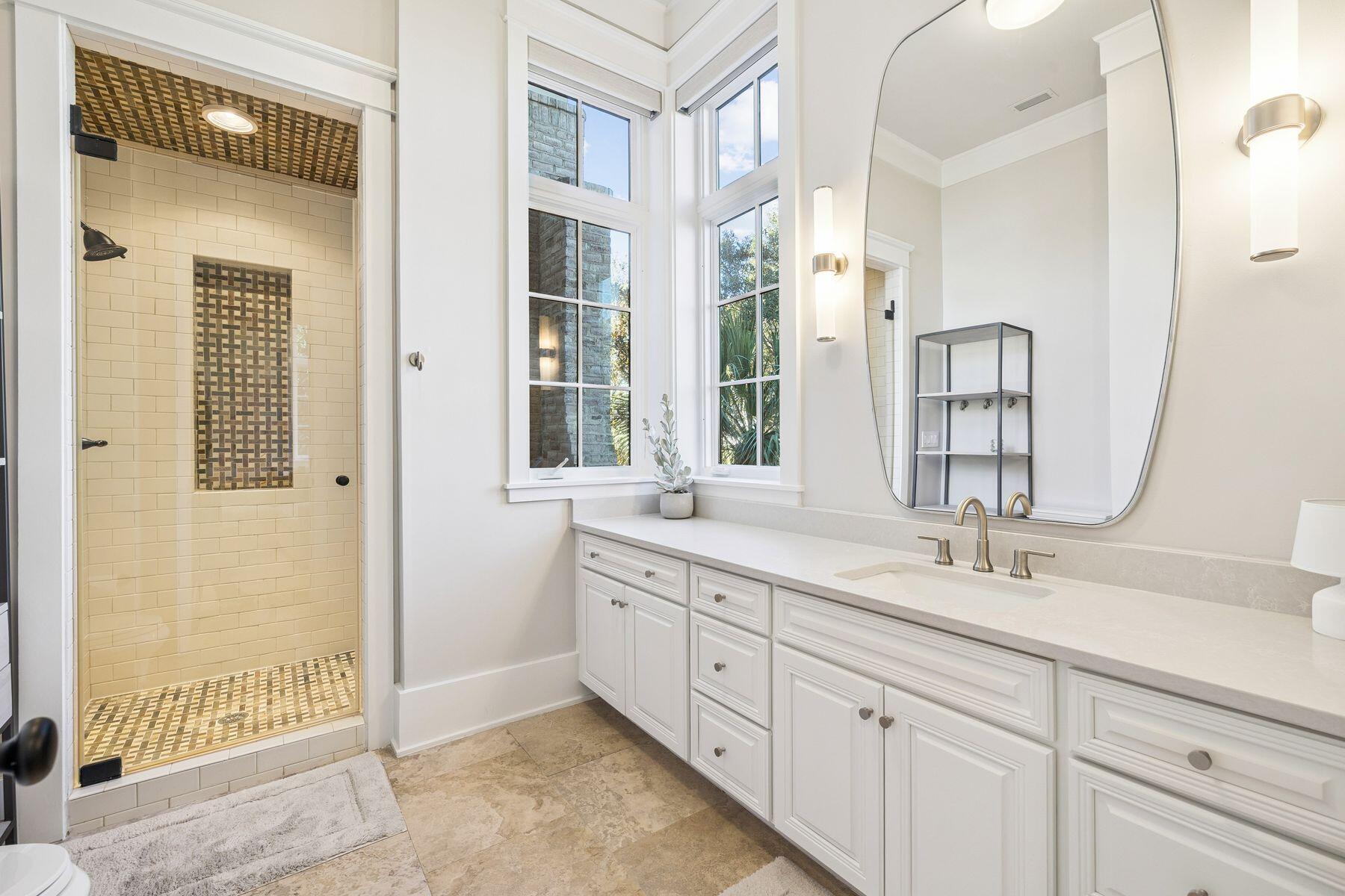 RETREAT THE - Residential