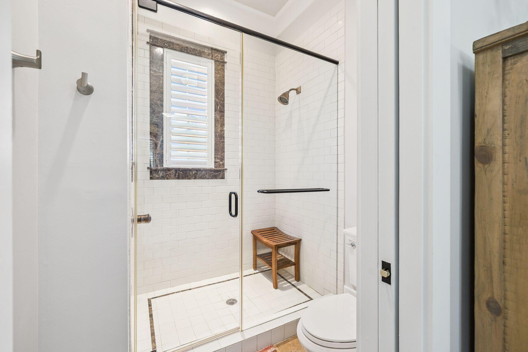 RETREAT THE - Residential