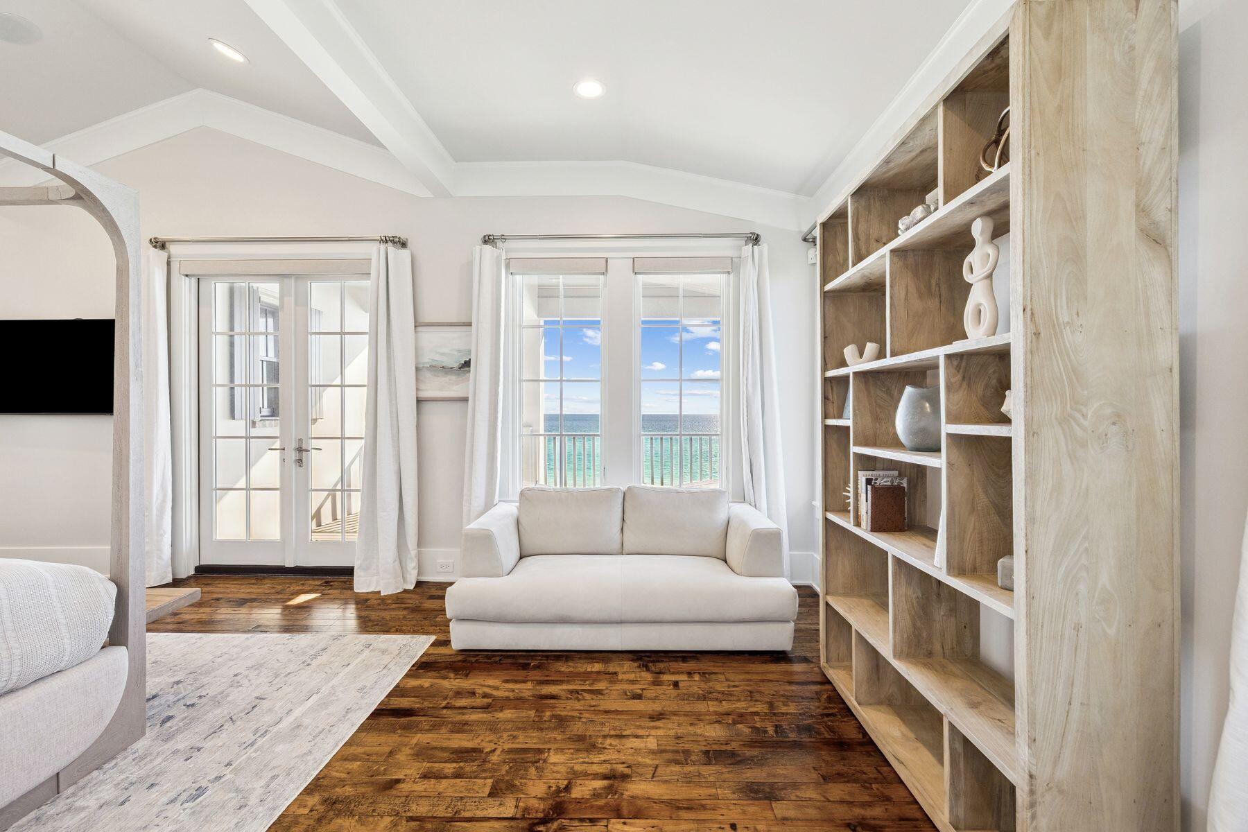 RETREAT THE - Residential