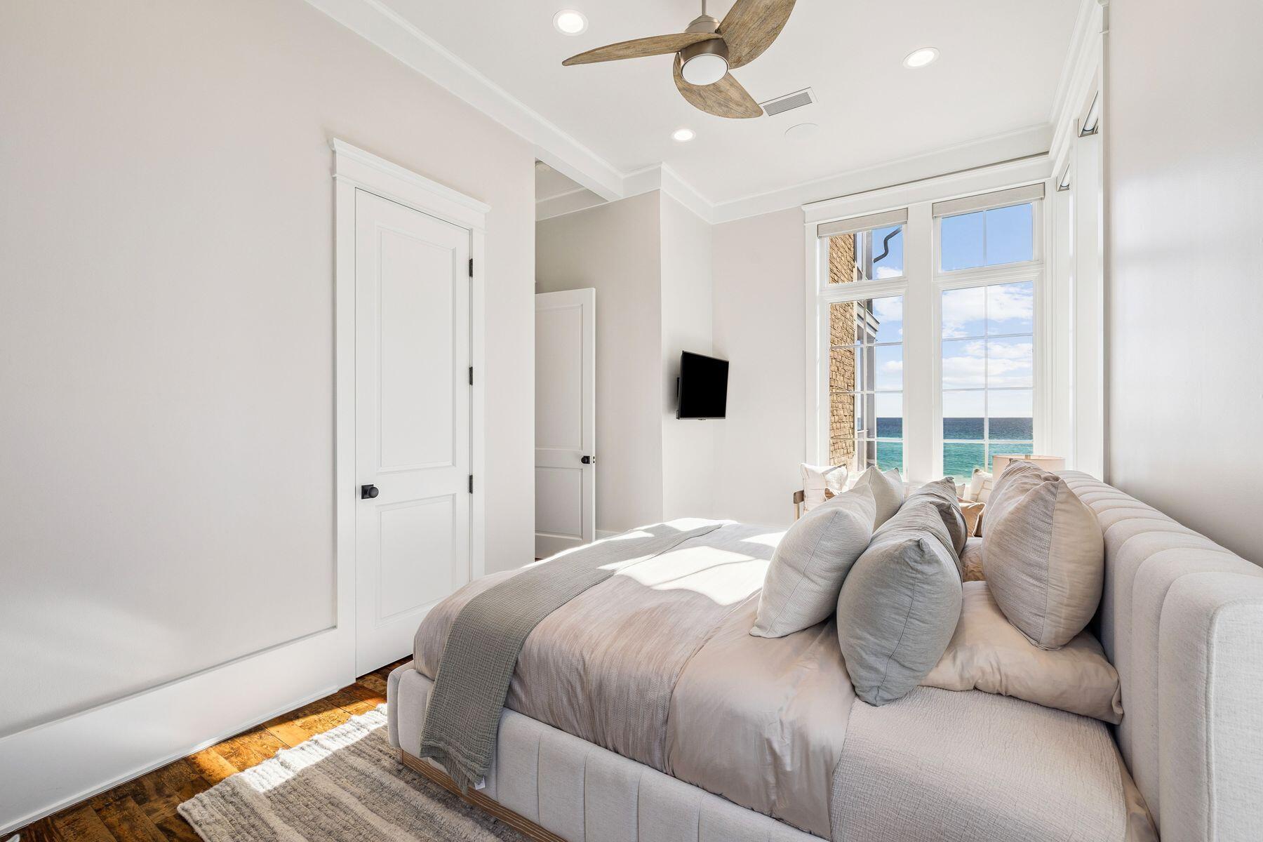 RETREAT THE - Residential