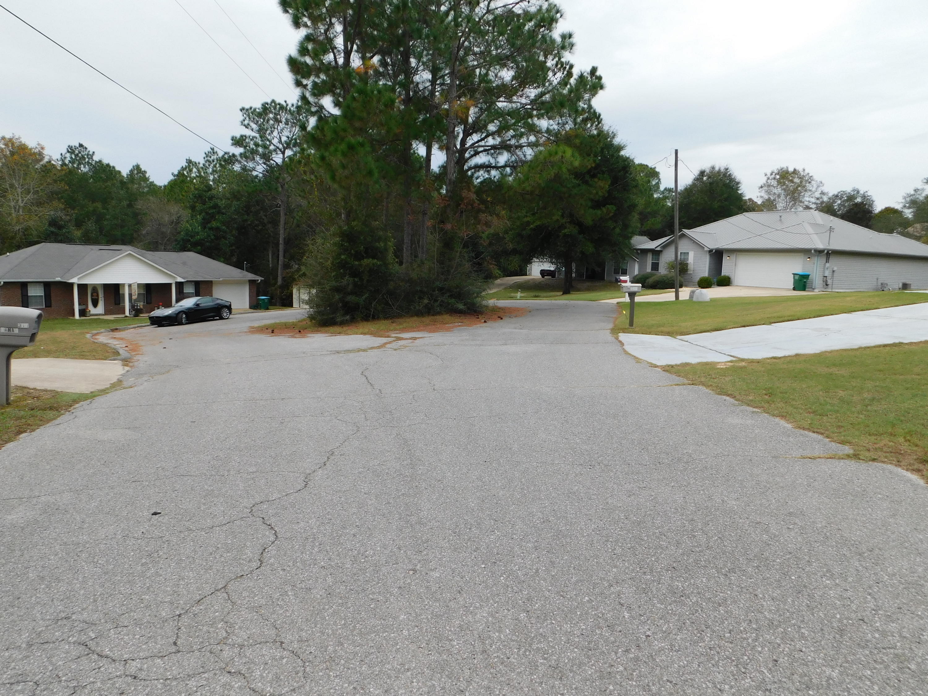 Level lot in City limits close to shopping and south of town closer to the bases. Cul-de-sac. Bring your home plans!