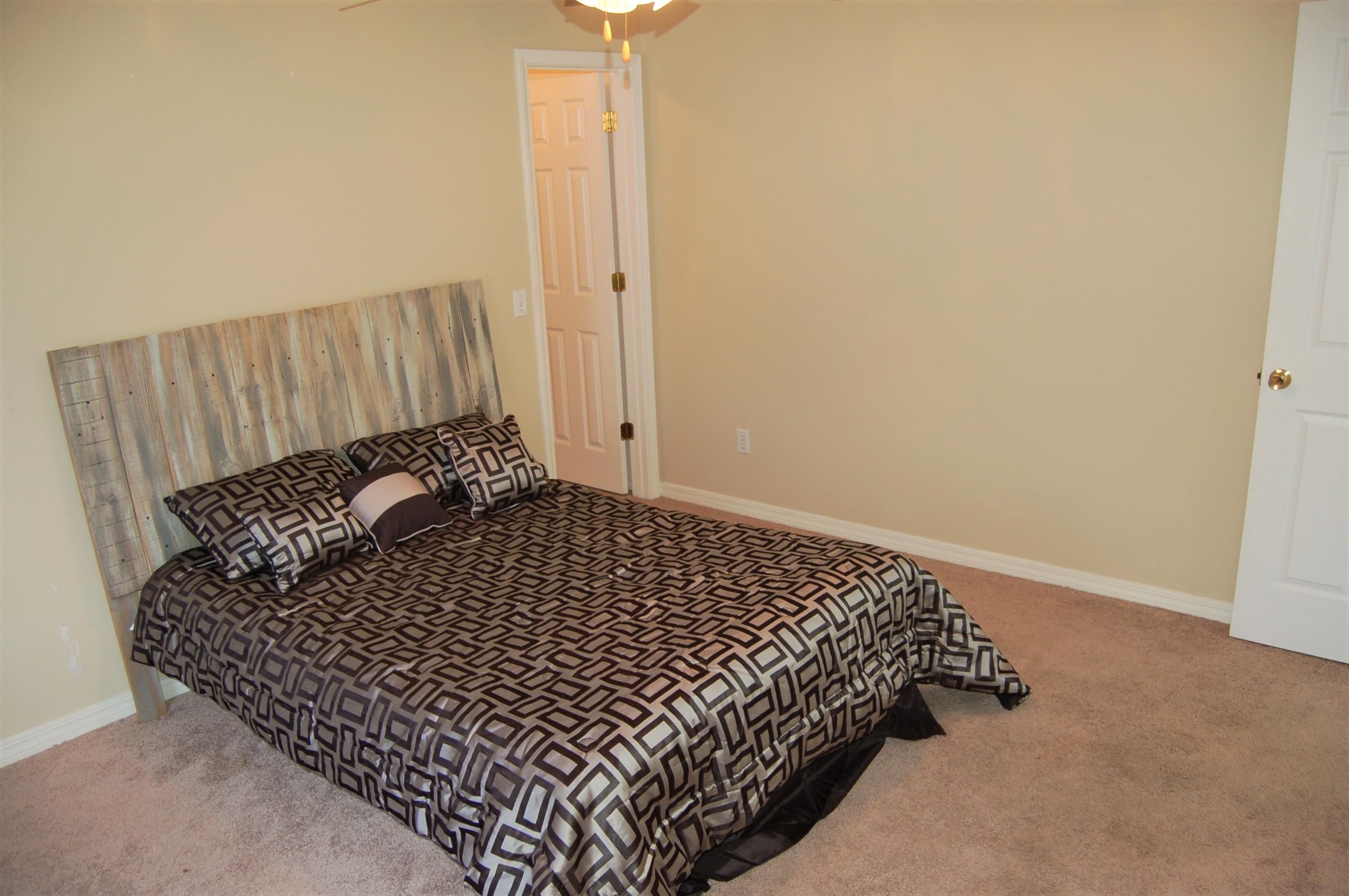 VINEYARD THE - Residential