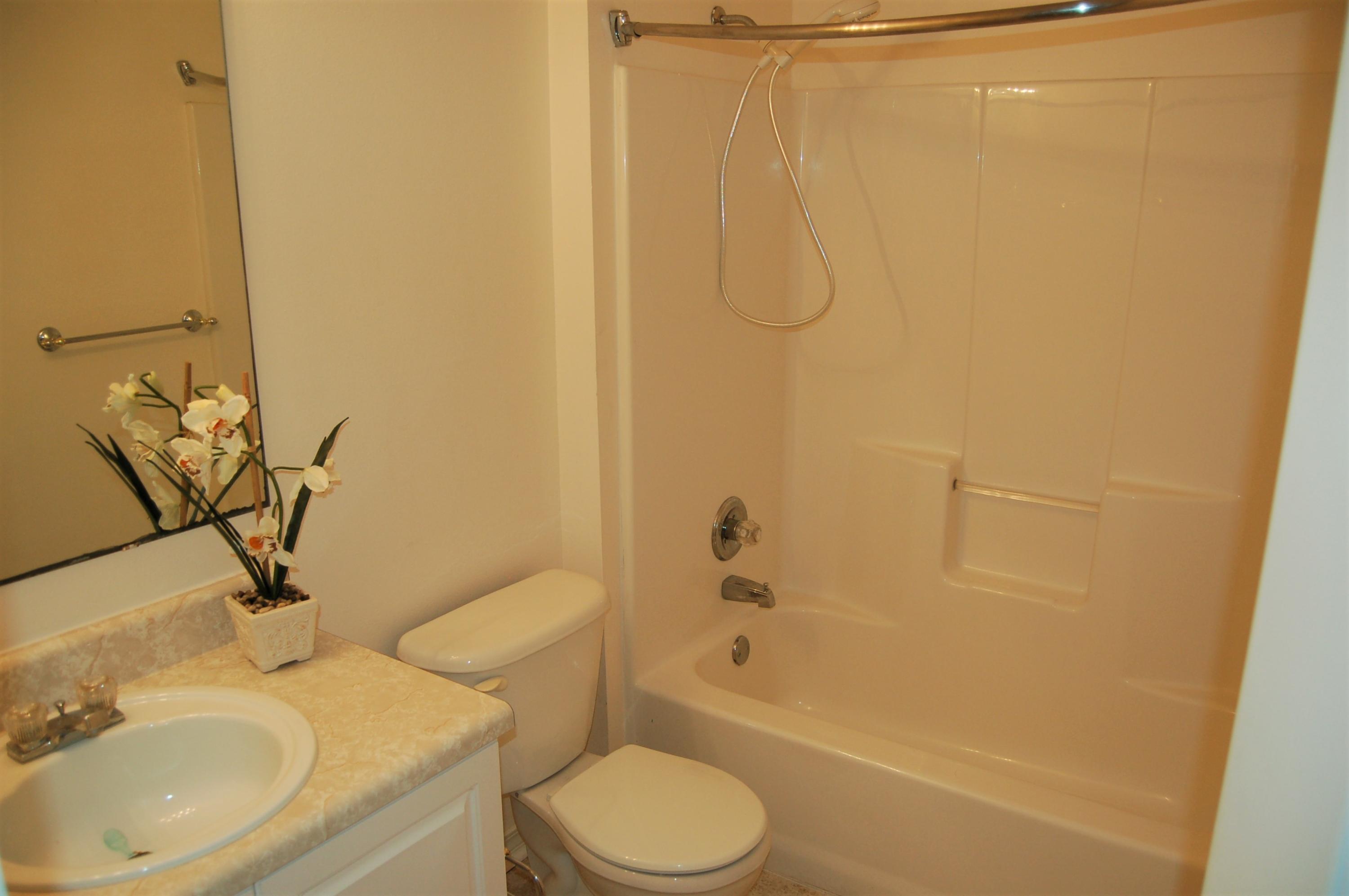 VINEYARD THE - Residential