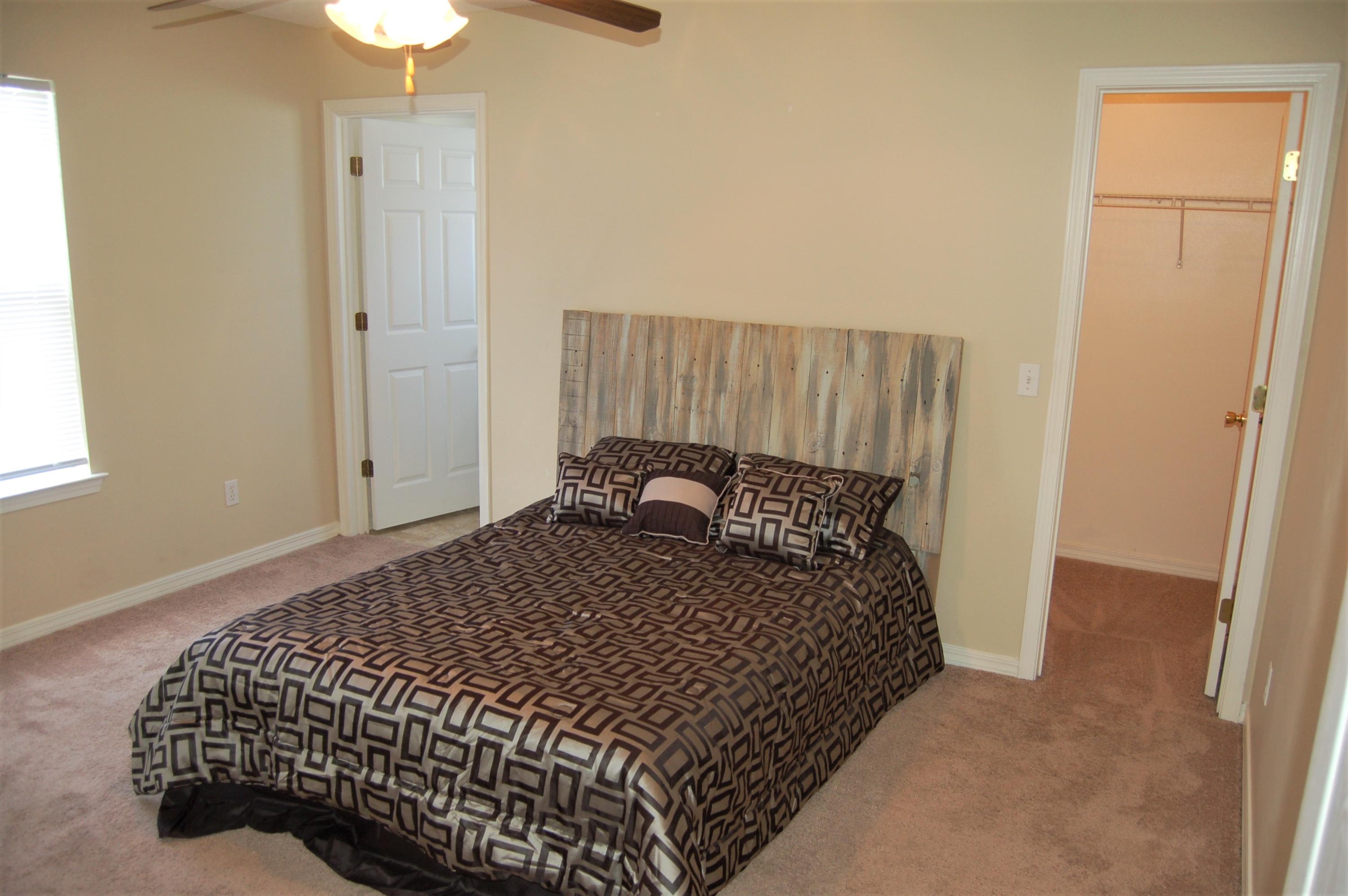 VINEYARD THE - Residential