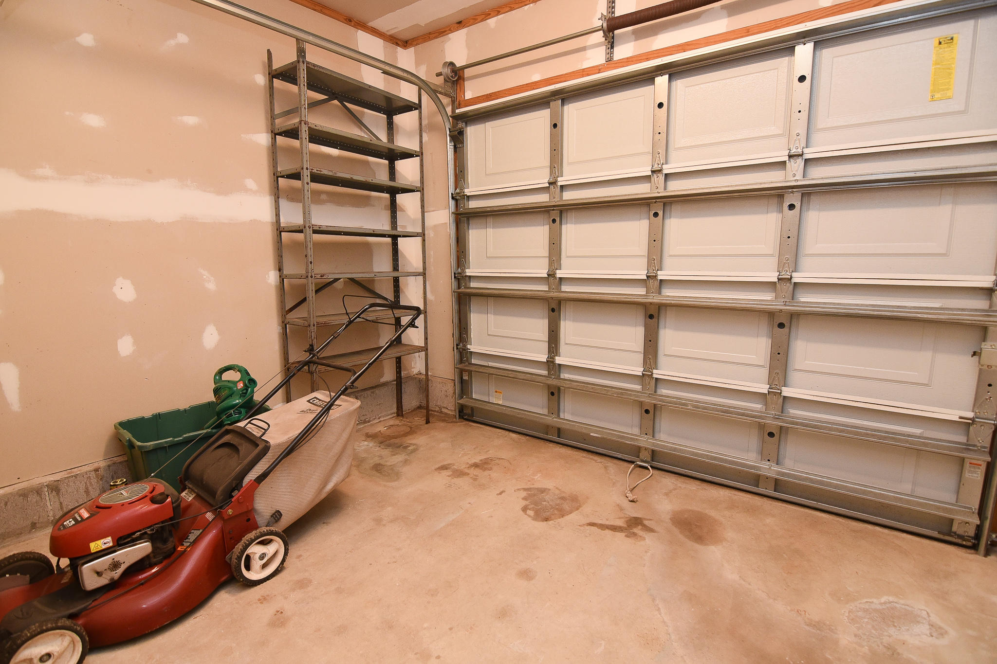 CAROL ANNE MANOR - Residential