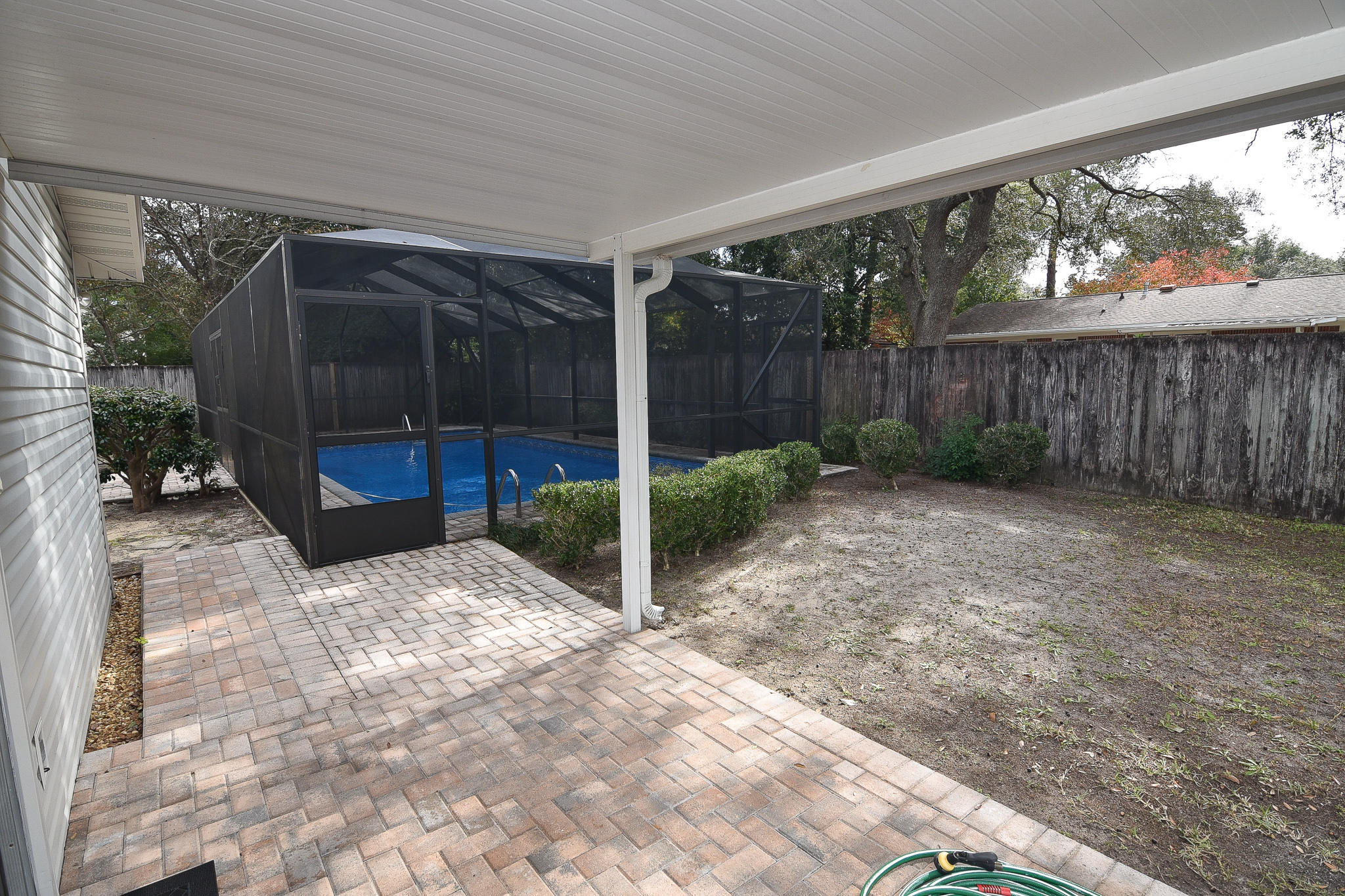 CAROL ANNE MANOR - Residential