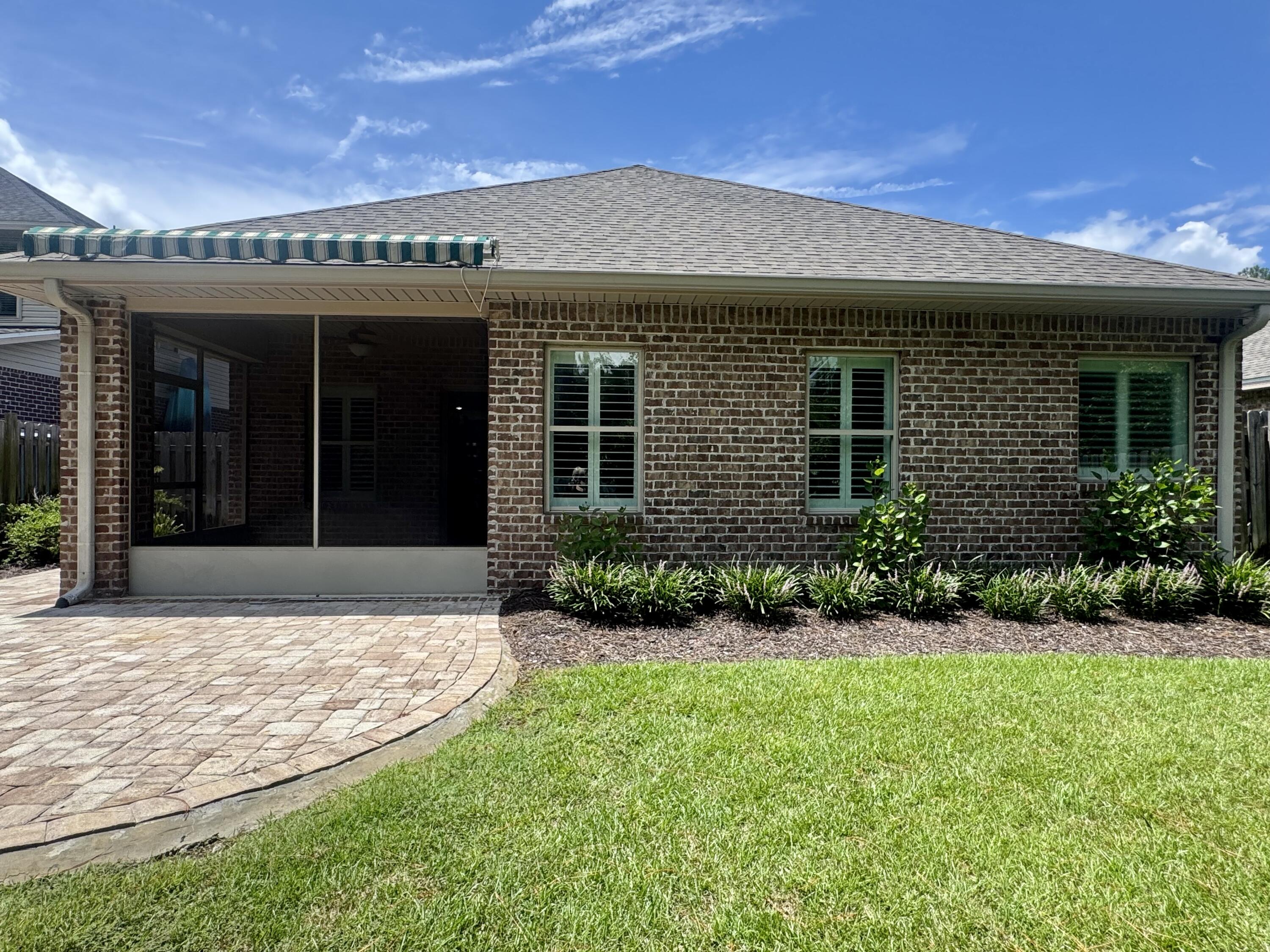 DRIFTWOOD ESTATES - Residential Lease