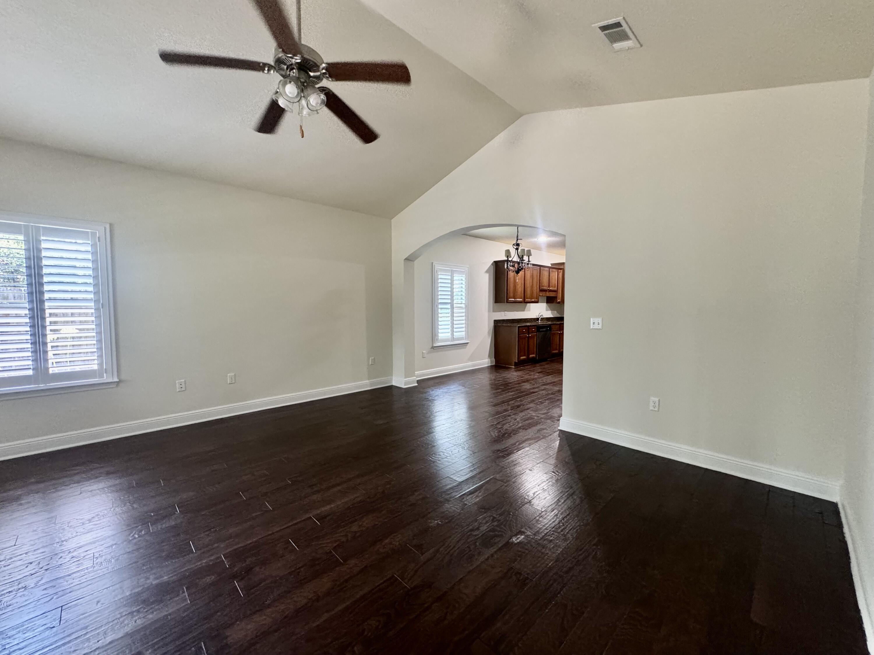 DRIFTWOOD ESTATES - Residential Lease