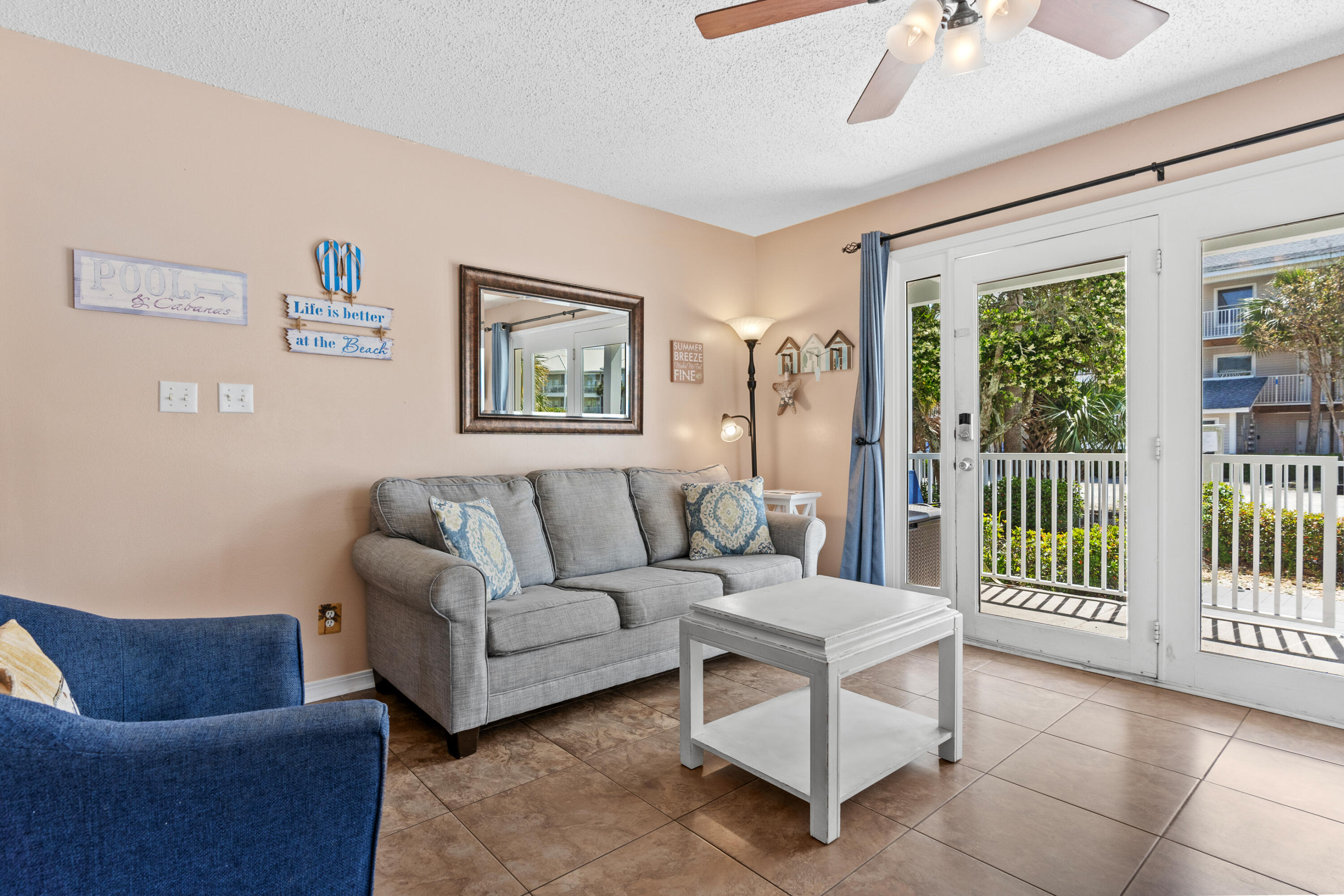 SUMMER BREEZE CONDO - Residential