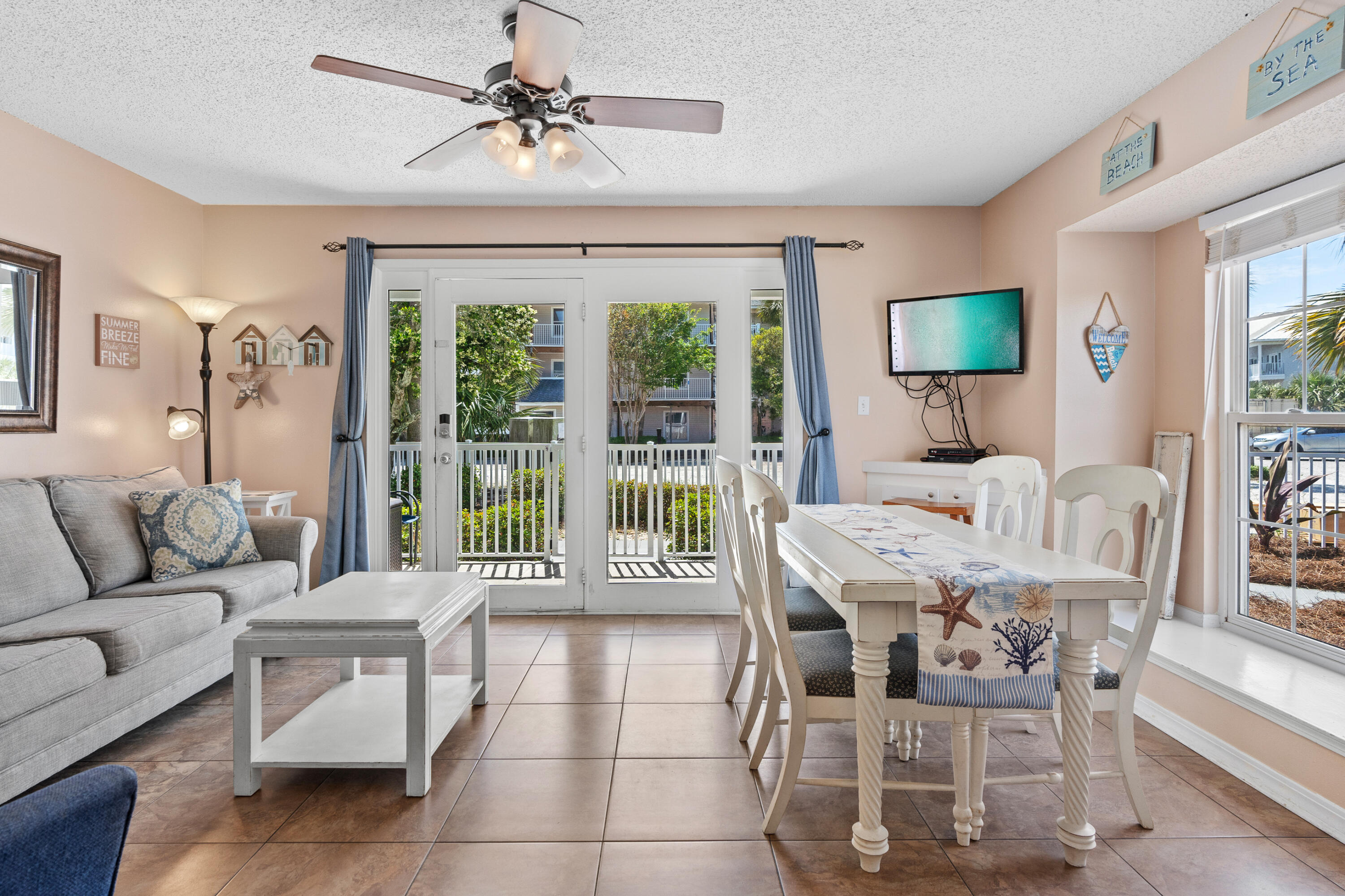 SUMMER BREEZE CONDO - Residential
