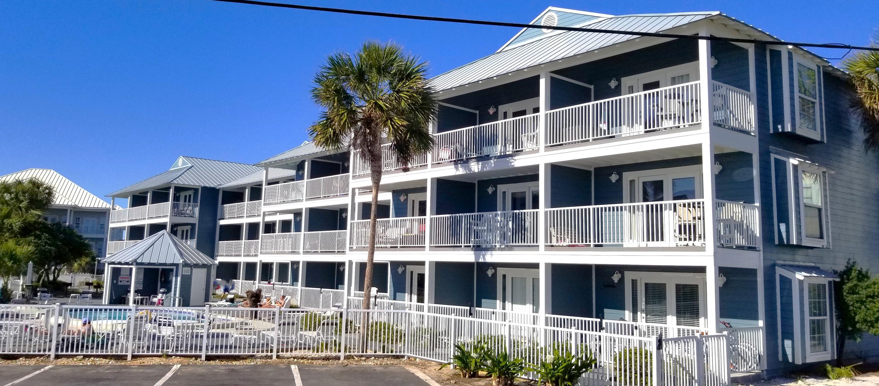SUMMER BREEZE CONDO - Residential