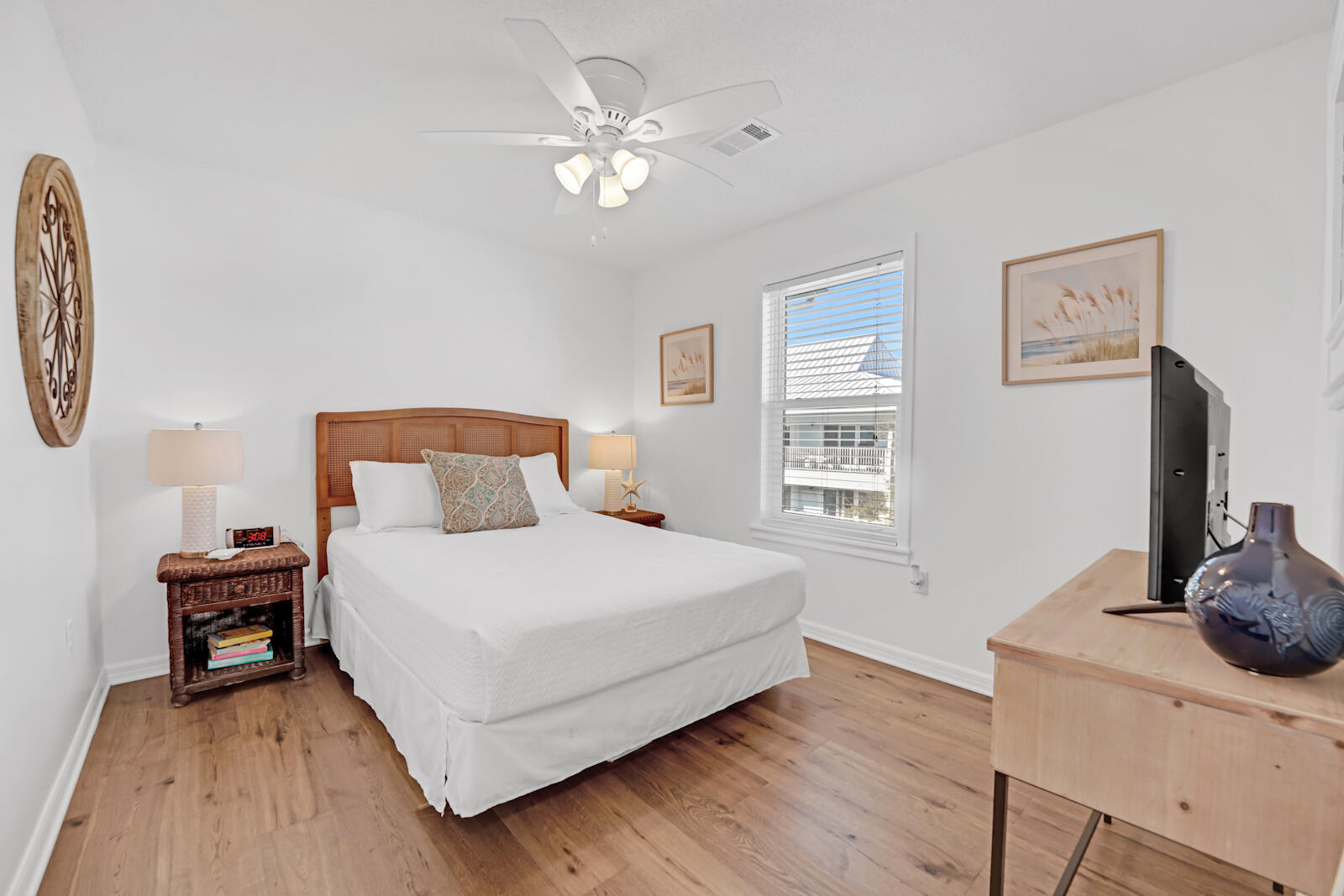 BEACHSIDE VILLAS CONDO - Residential