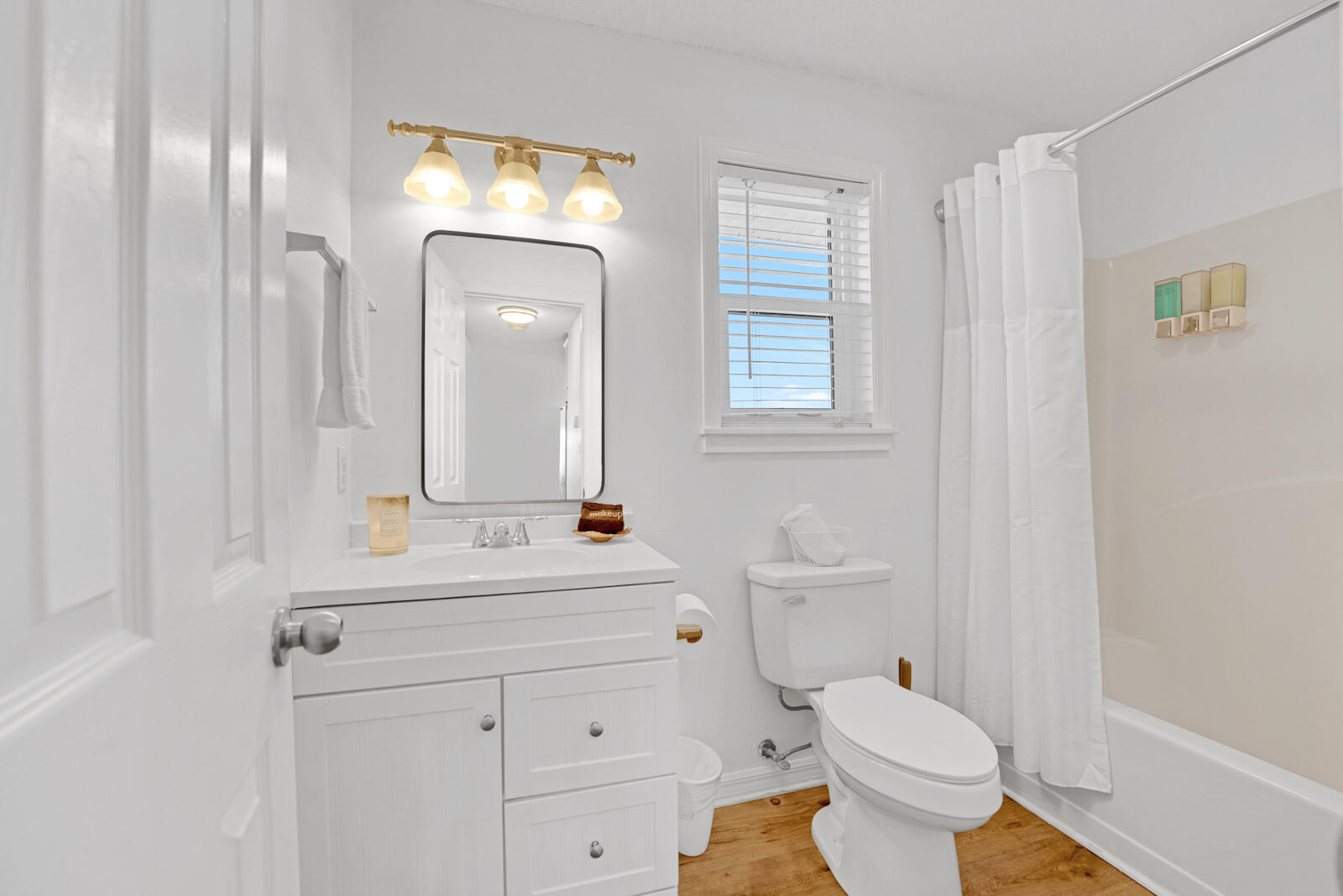 BEACHSIDE VILLAS CONDO - Residential