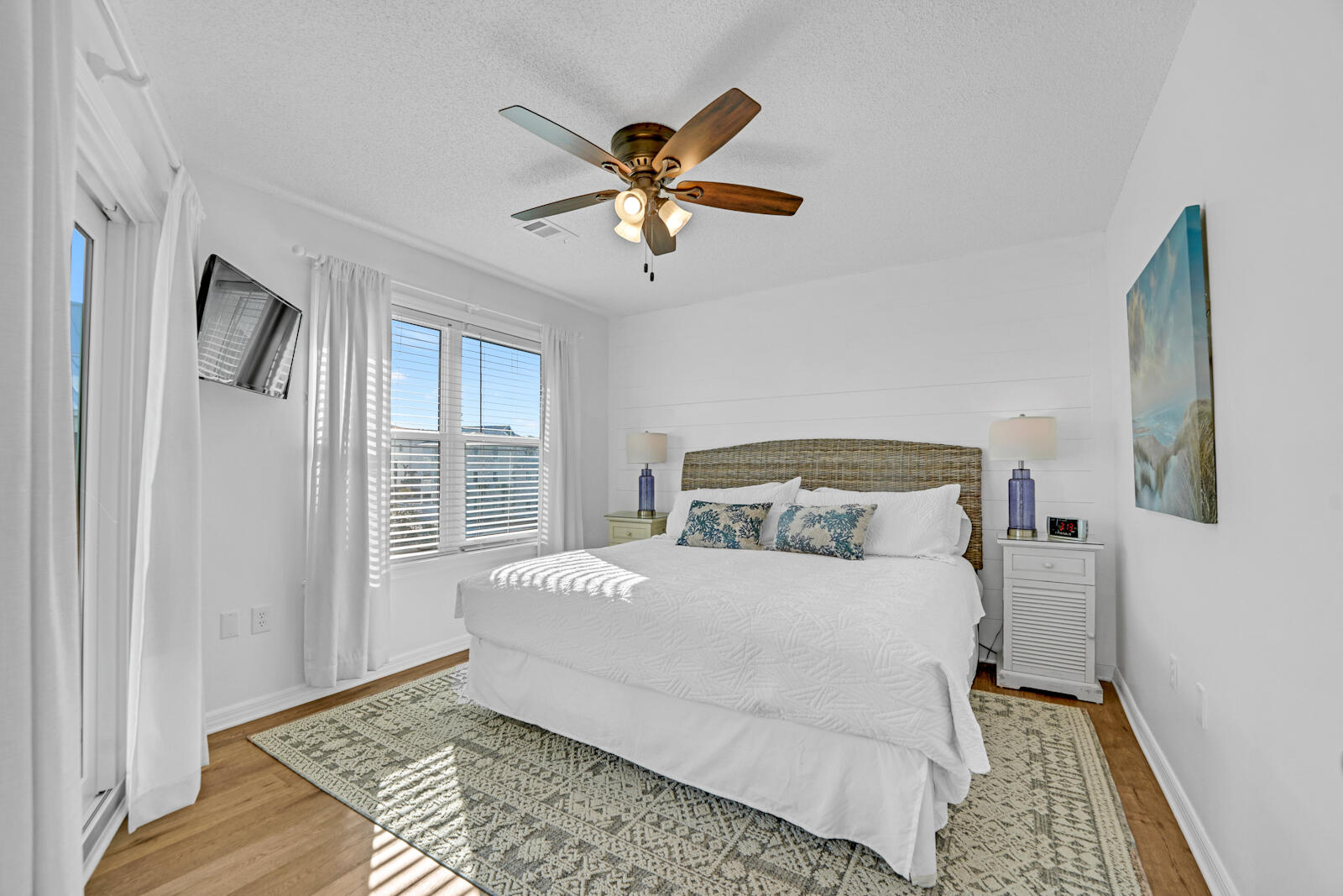 BEACHSIDE VILLAS CONDO - Residential