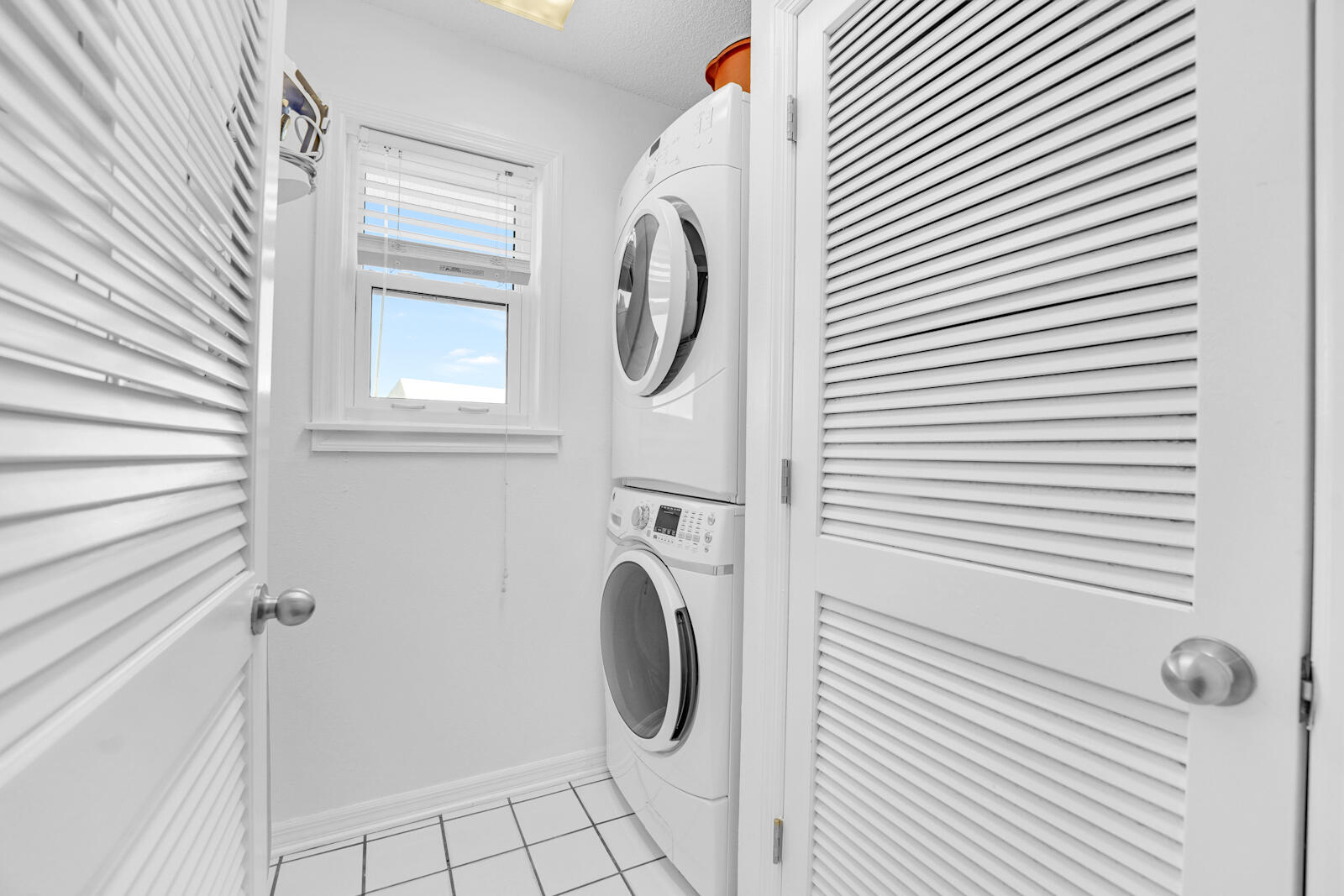BEACHSIDE VILLAS CONDO - Residential