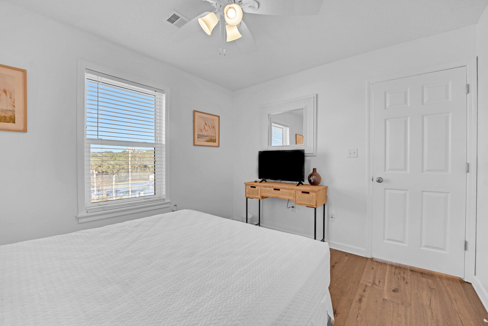 BEACHSIDE VILLAS CONDO - Residential