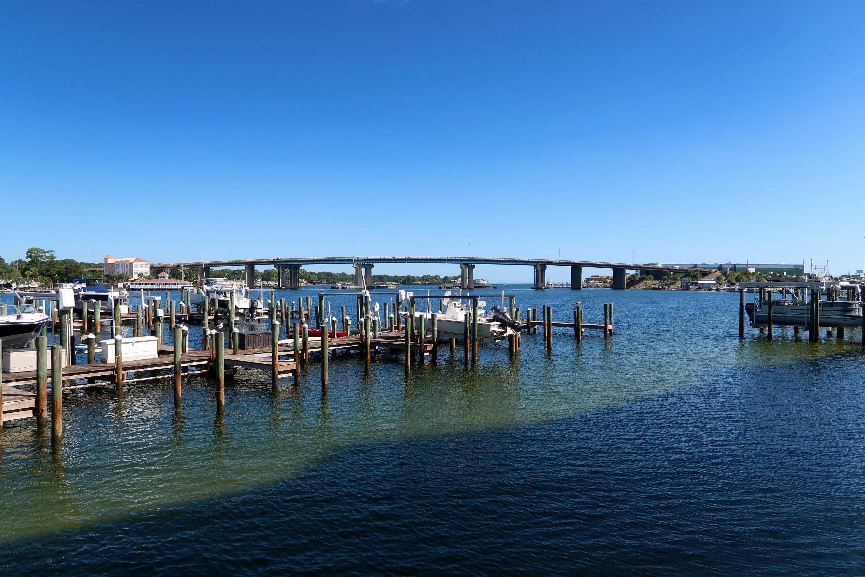 PALM COURT YACHT CLUB - Residential