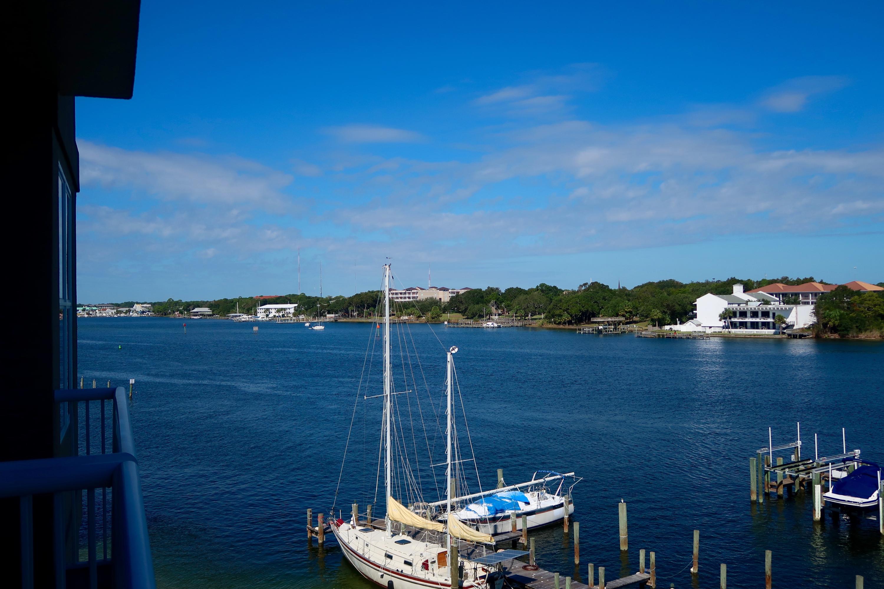 PALM COURT YACHT CLUB - Residential