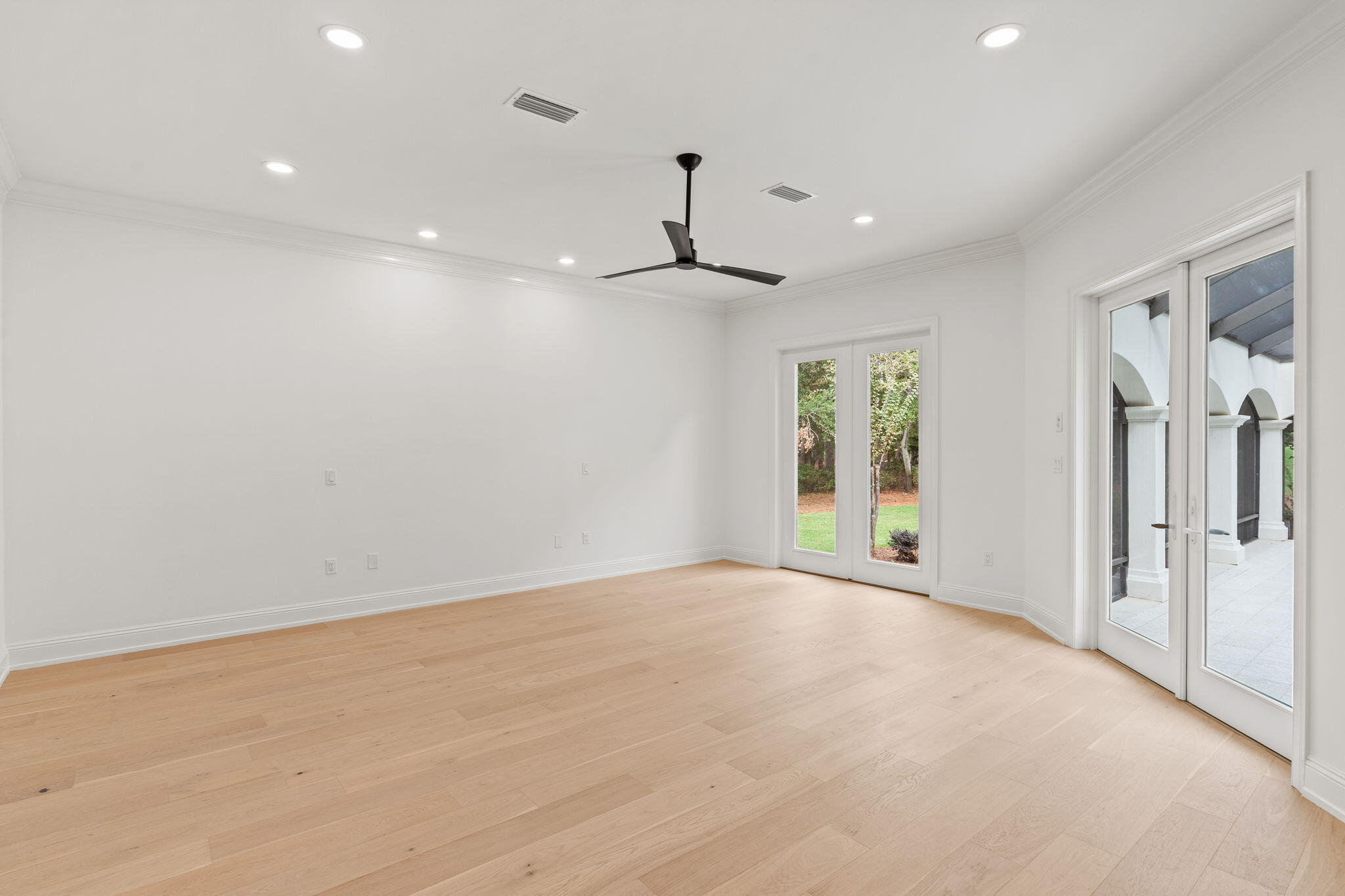 BURNT PINE - Residential