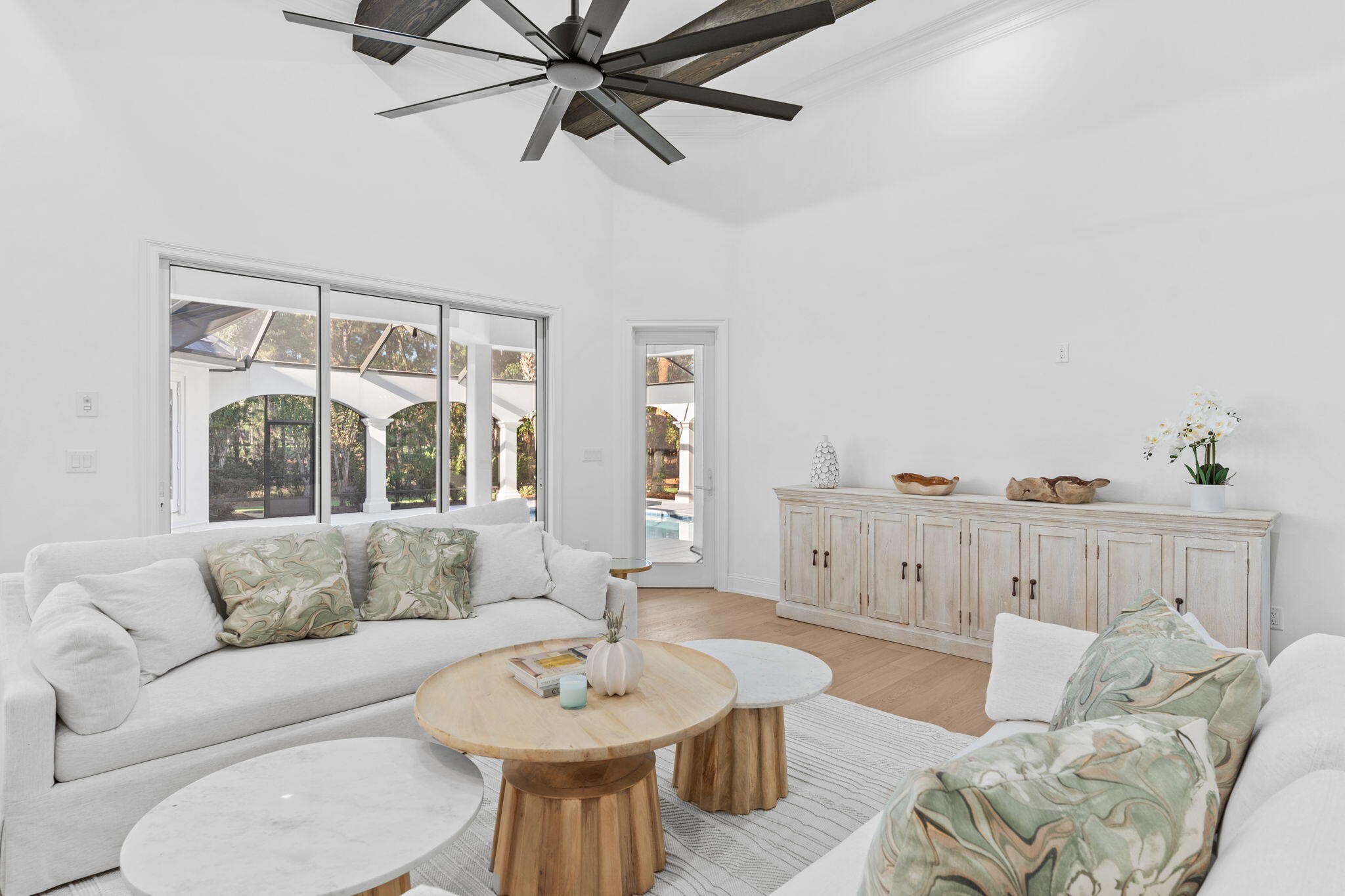 BURNT PINE - Residential