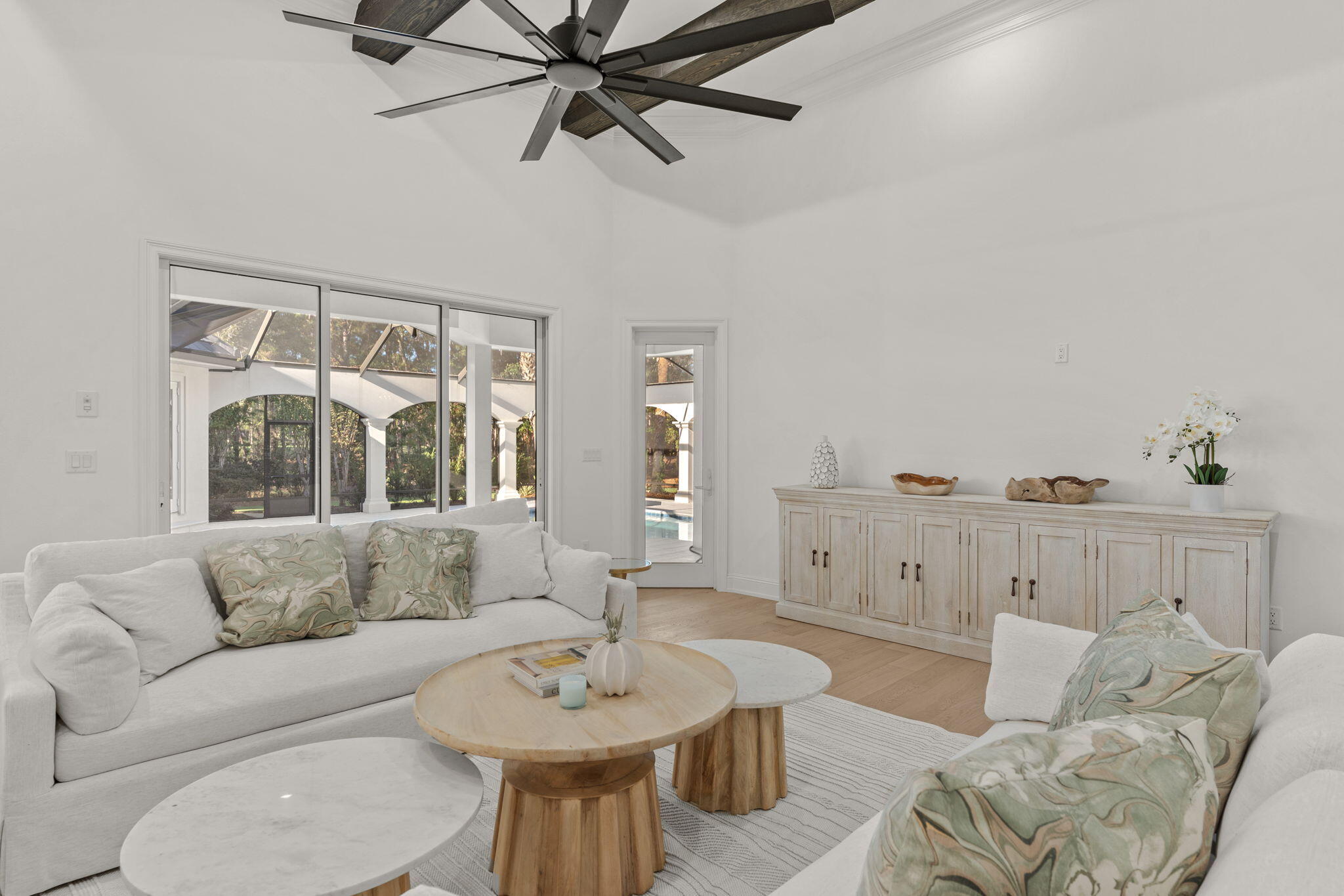 BURNT PINE - Residential