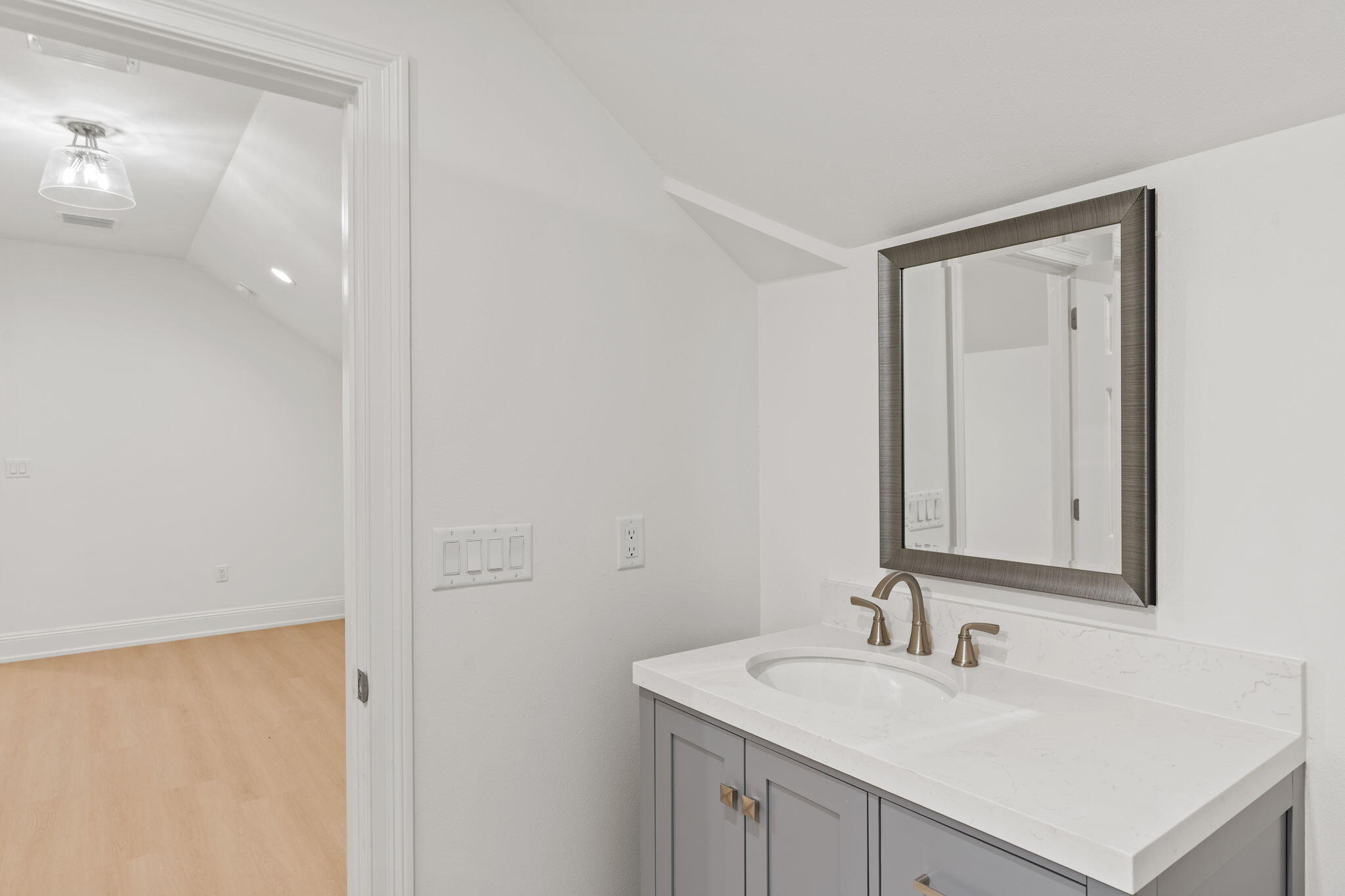 BURNT PINE - Residential