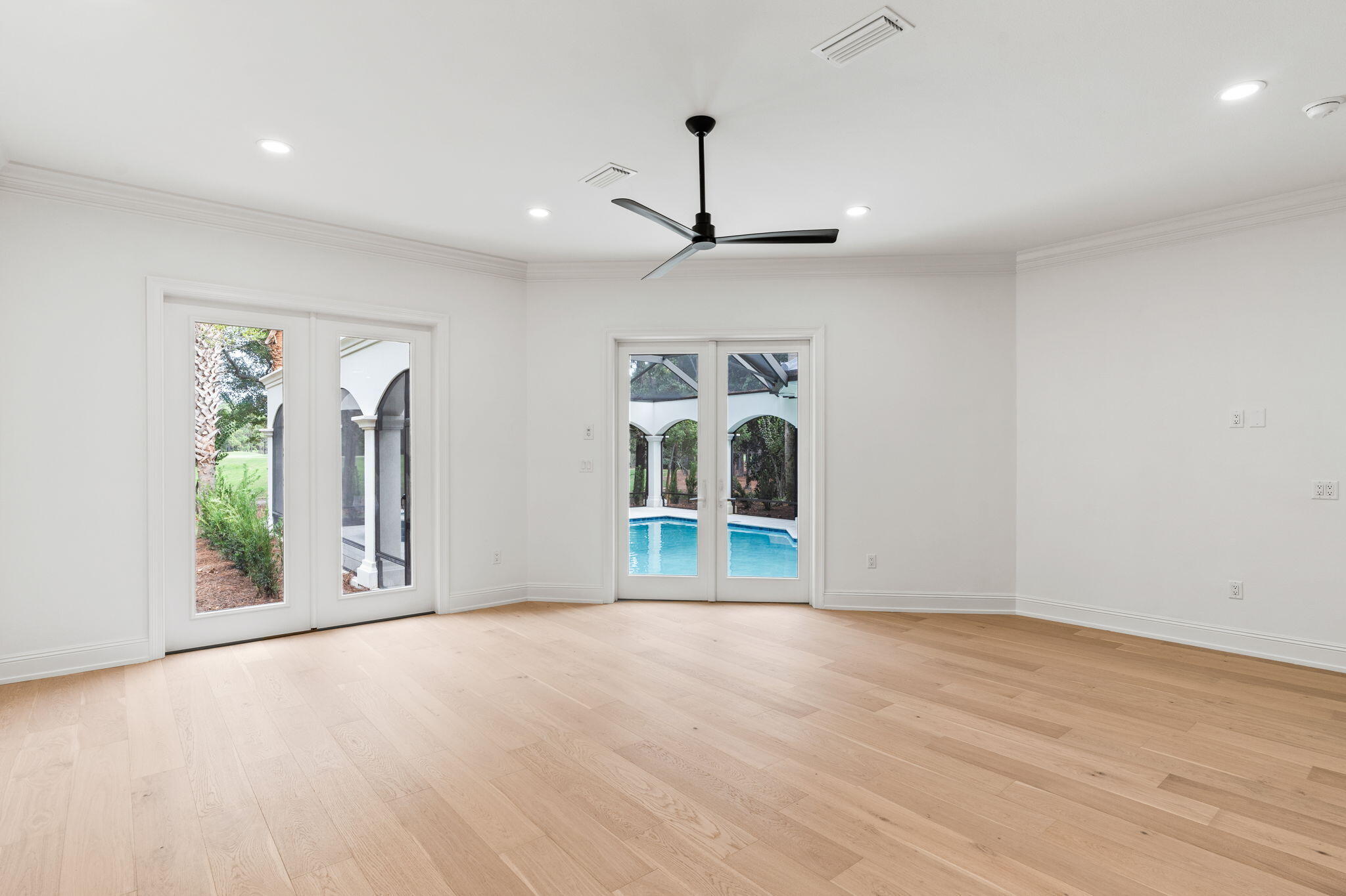 BURNT PINE - Residential