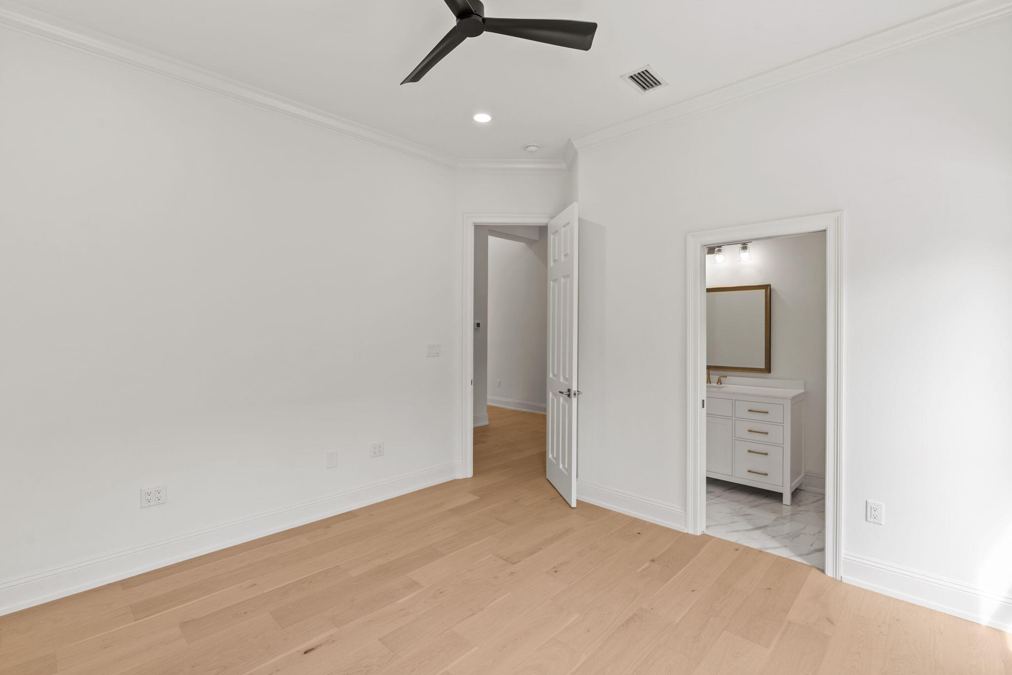 BURNT PINE - Residential