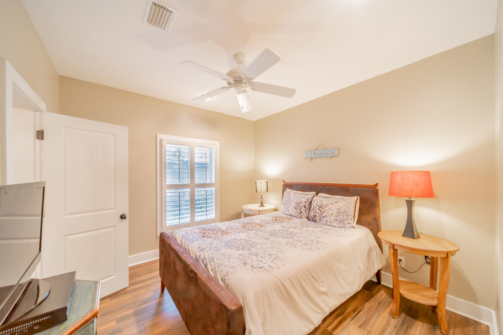 MAGNOLIA COTTAGES - Residential