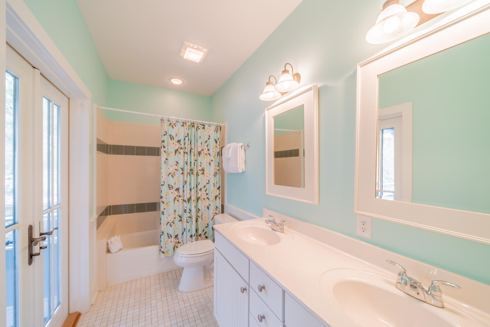 MAGNOLIA COTTAGES - Residential