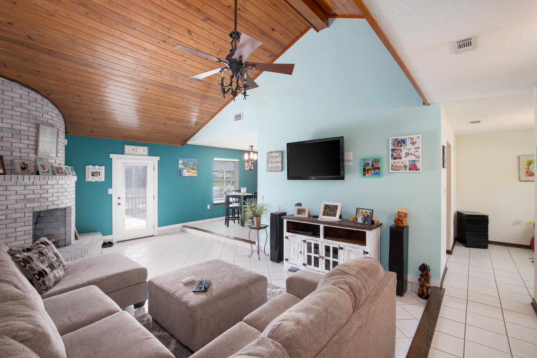 TIMBERLAKE EST - Residential