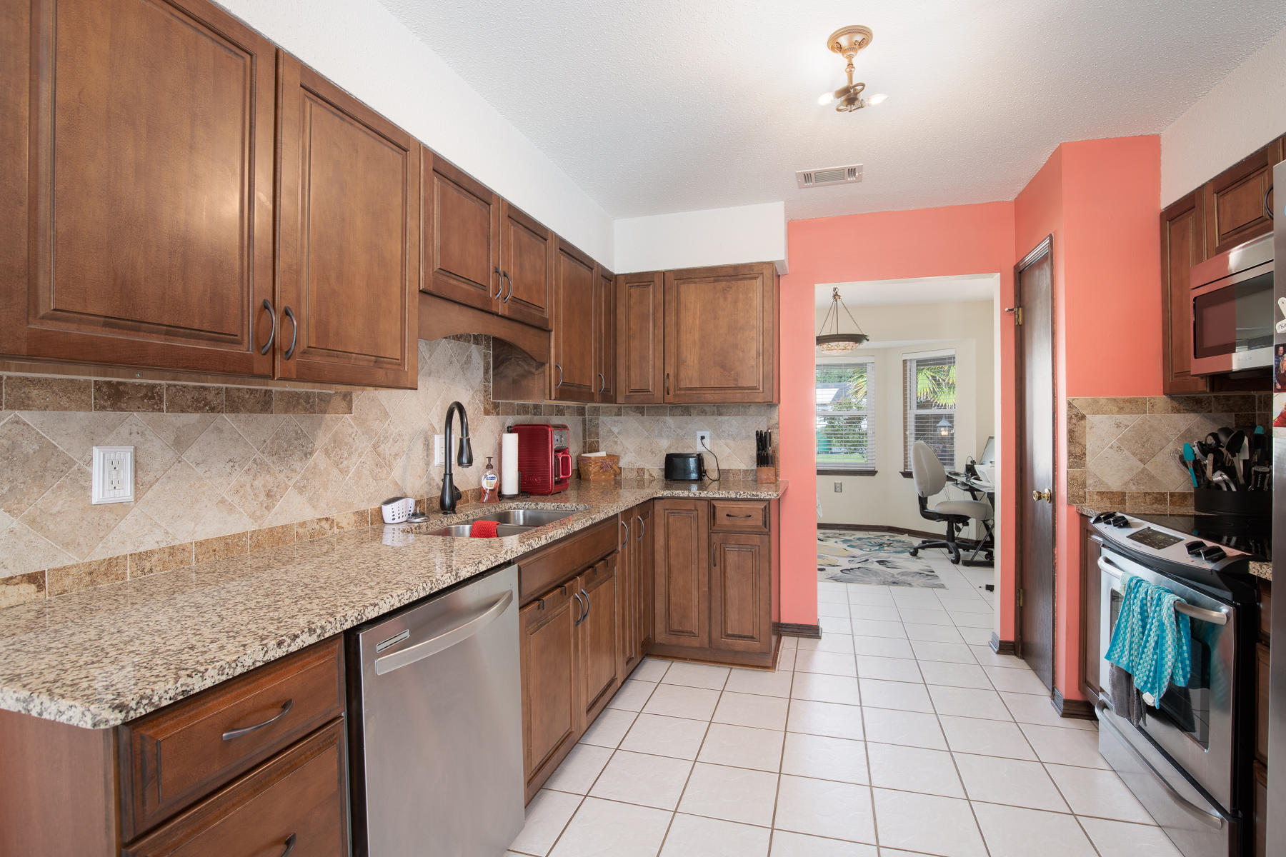 TIMBERLAKE EST - Residential