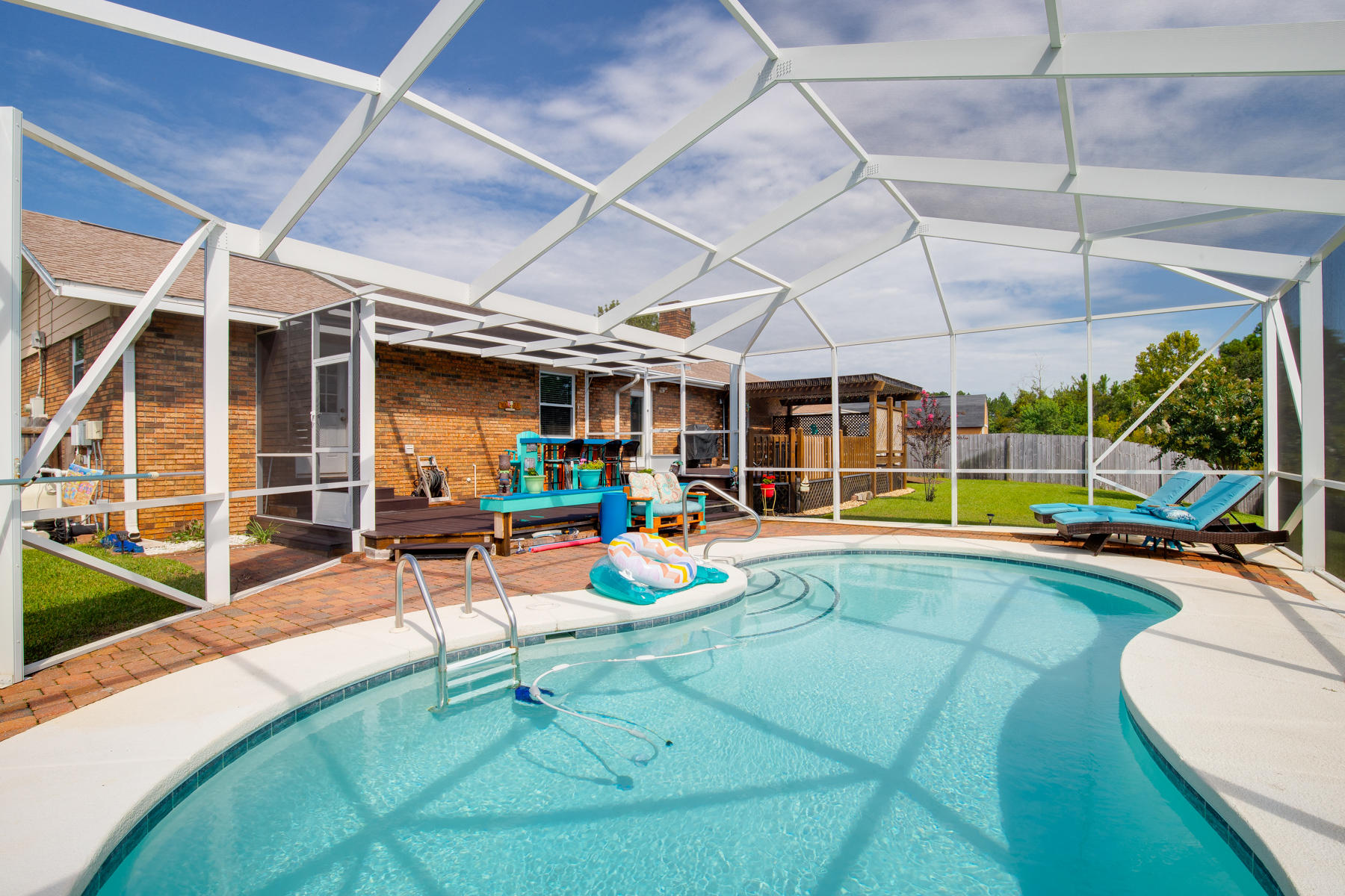 TIMBERLAKE EST - Residential