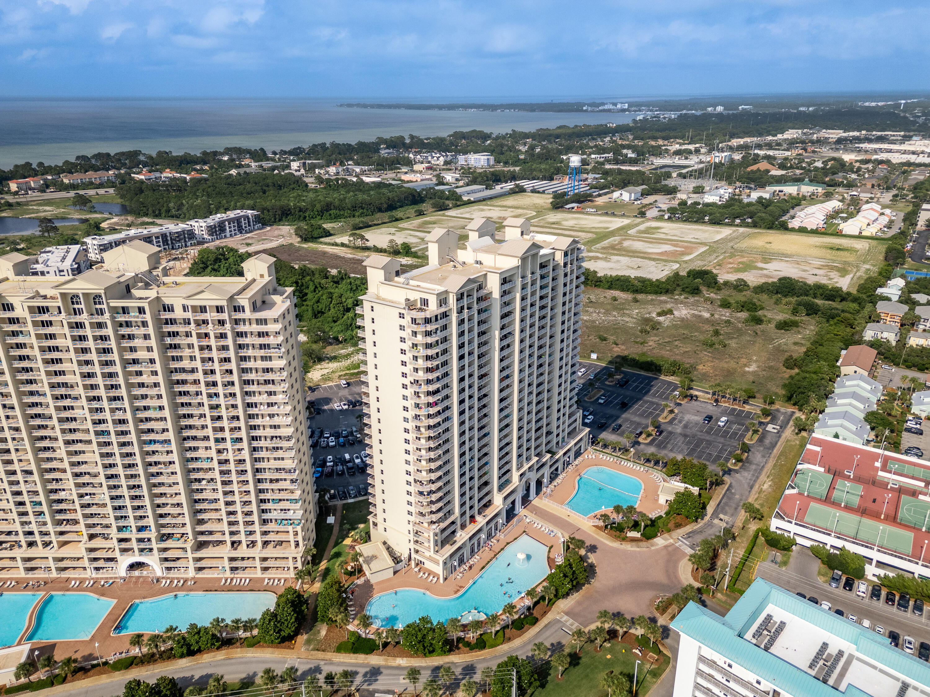 ARIEL DUNES - Residential