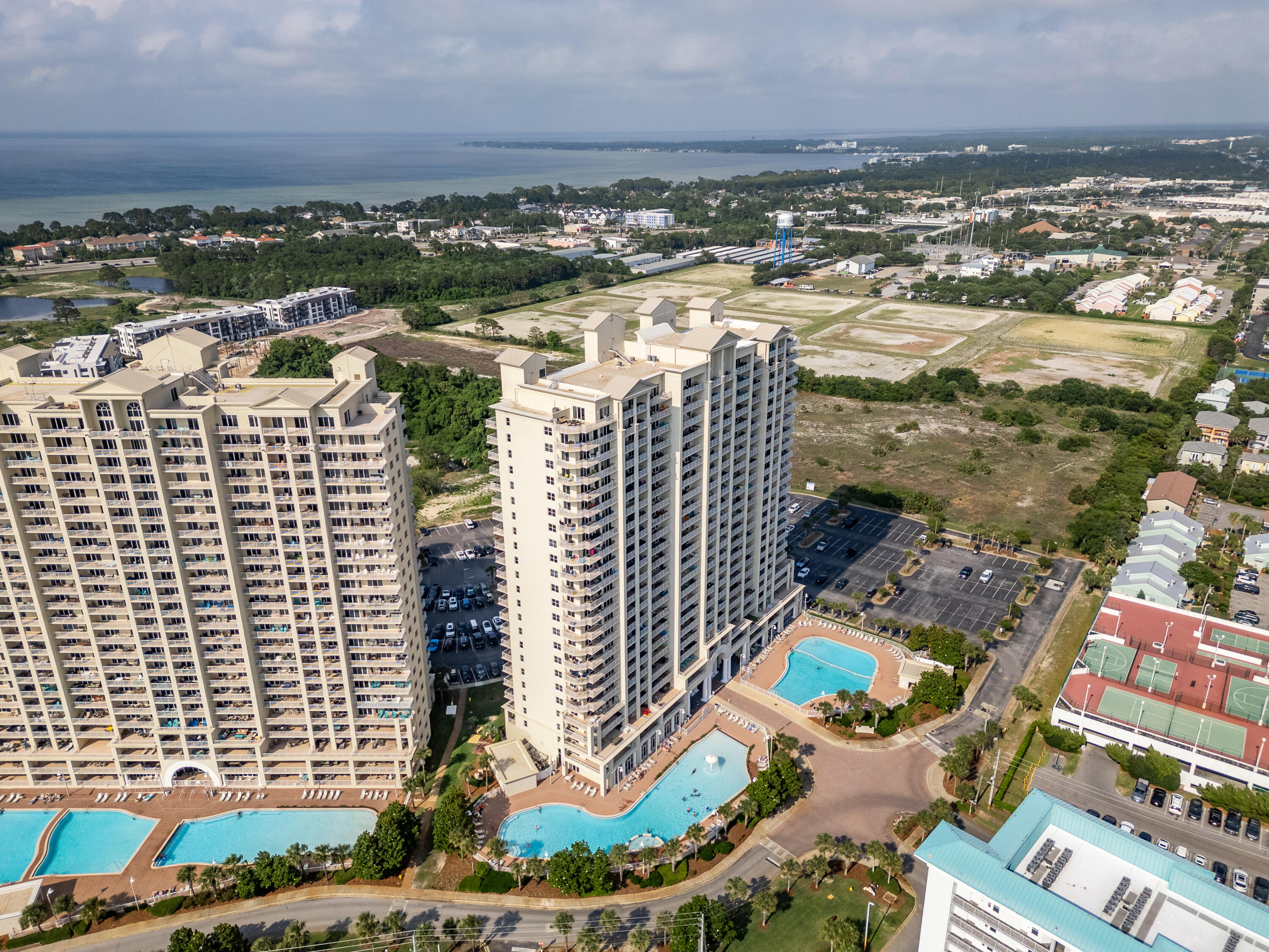 ARIEL DUNES - Residential
