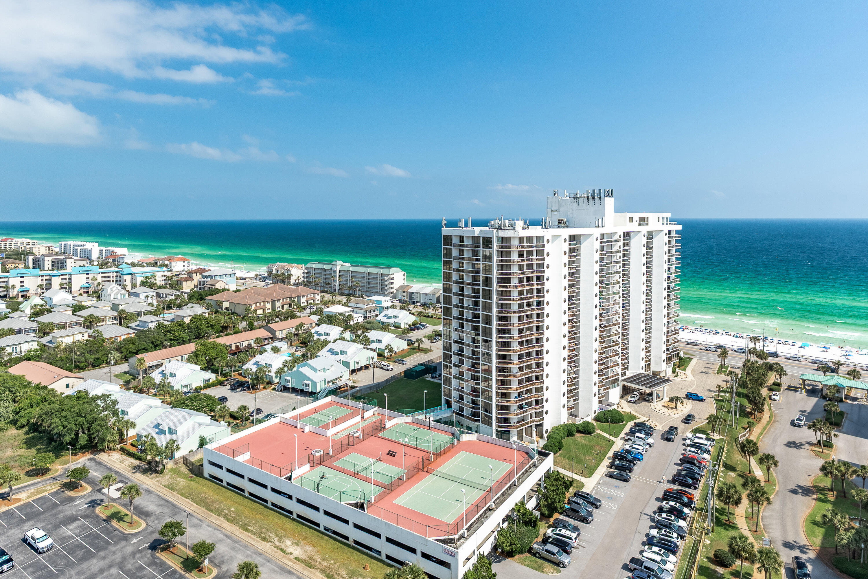 ARIEL DUNES - Residential