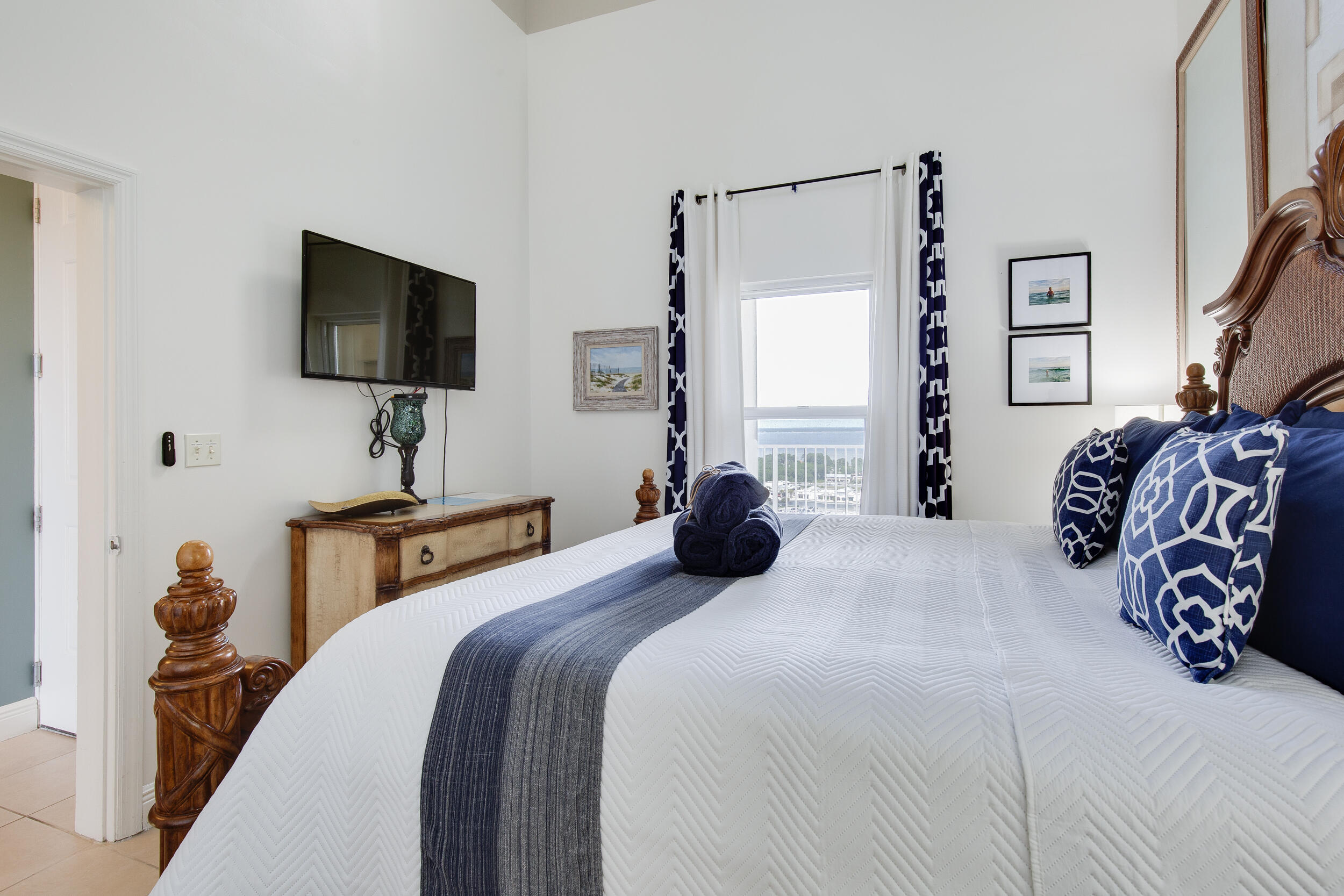 ARIEL DUNES I - Residential