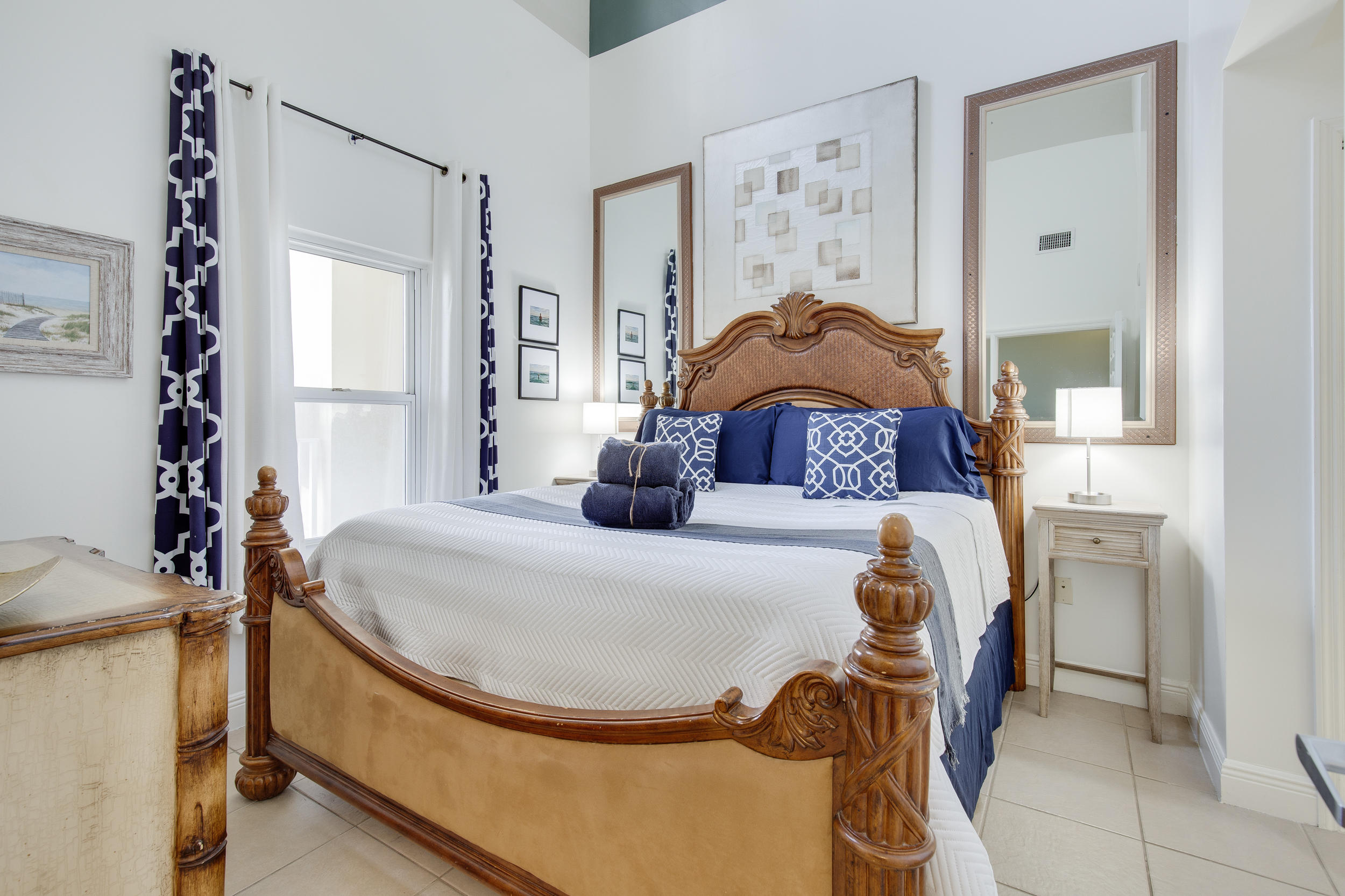 ARIEL DUNES I - Residential