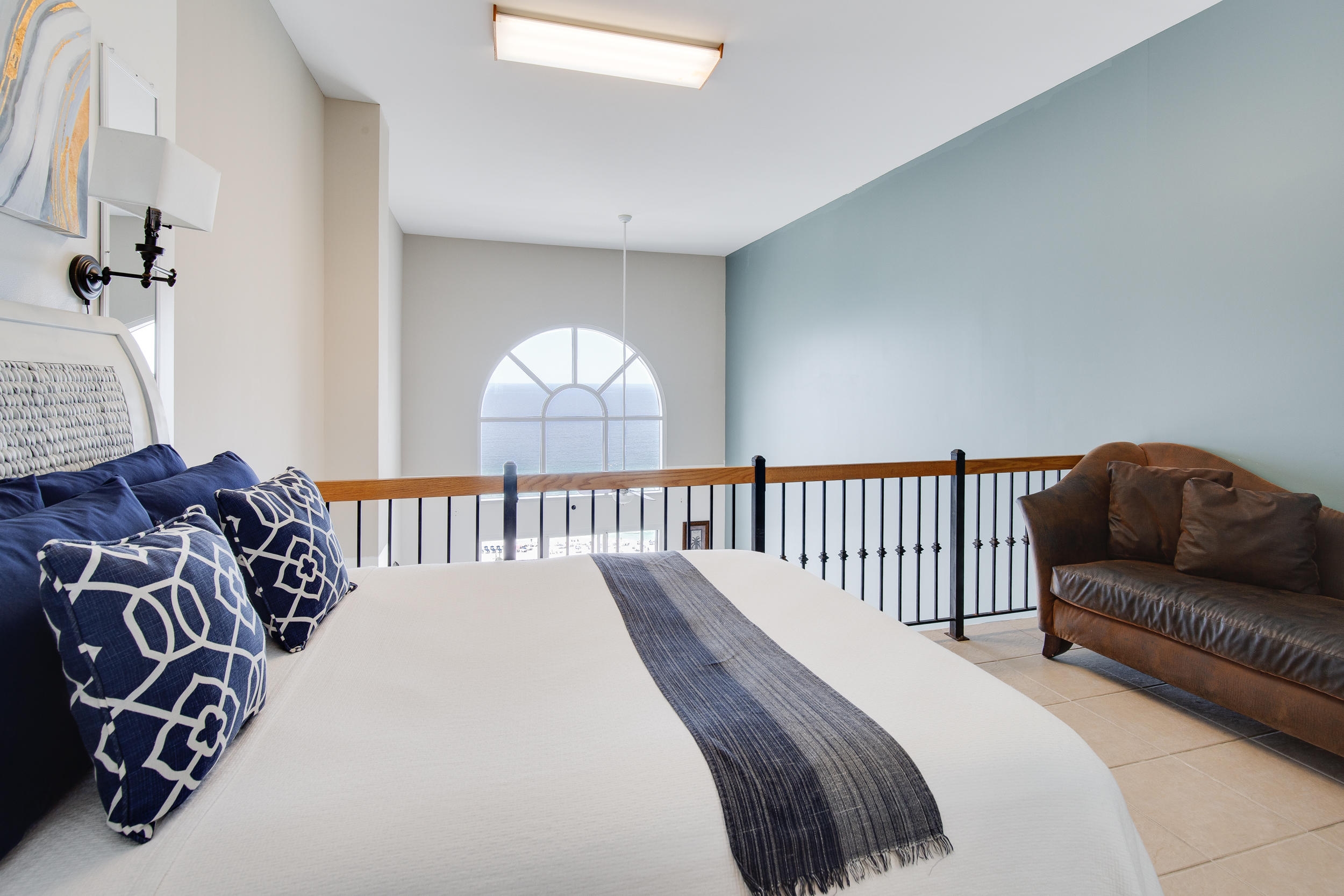 ARIEL DUNES I - Residential