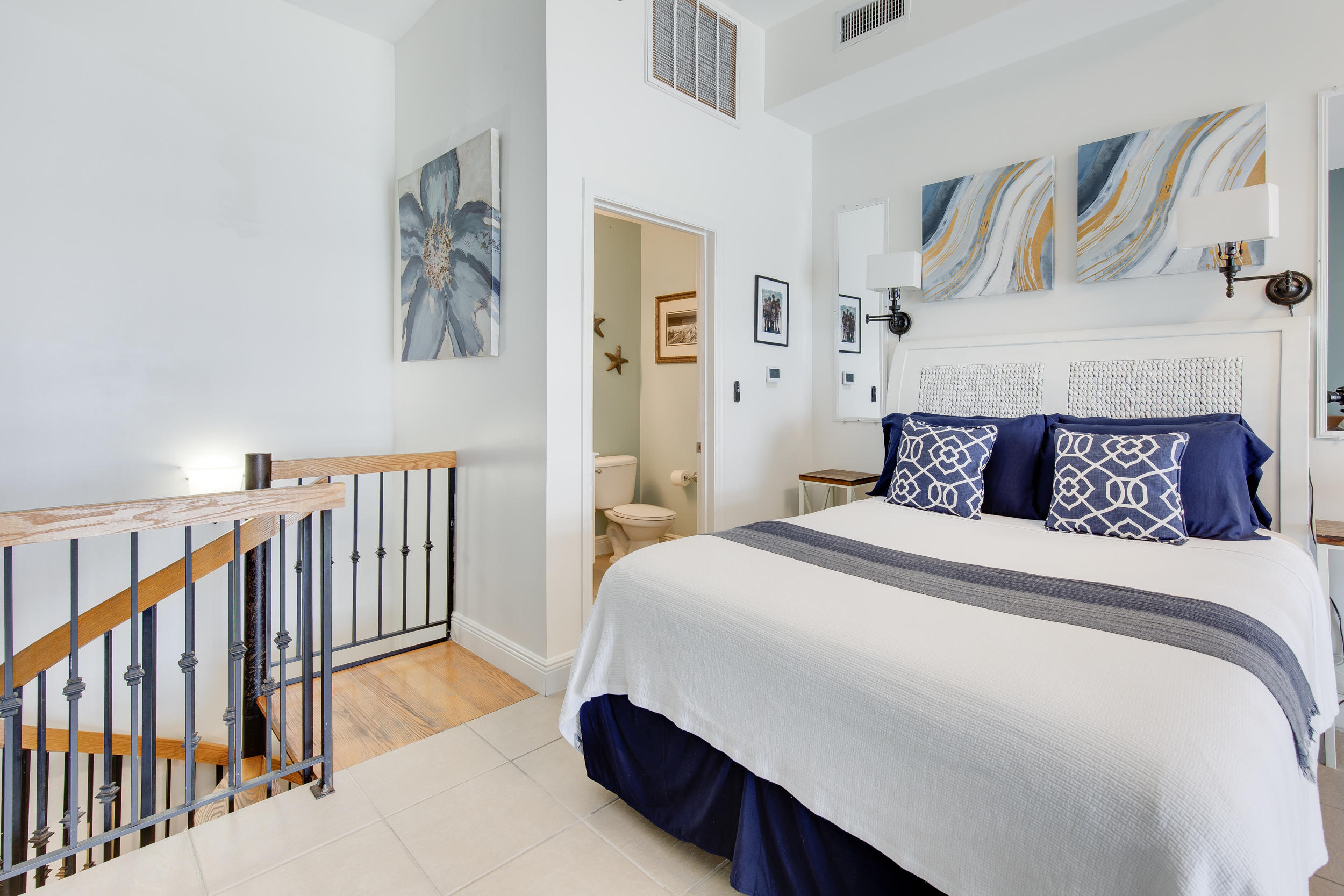 ARIEL DUNES I - Residential