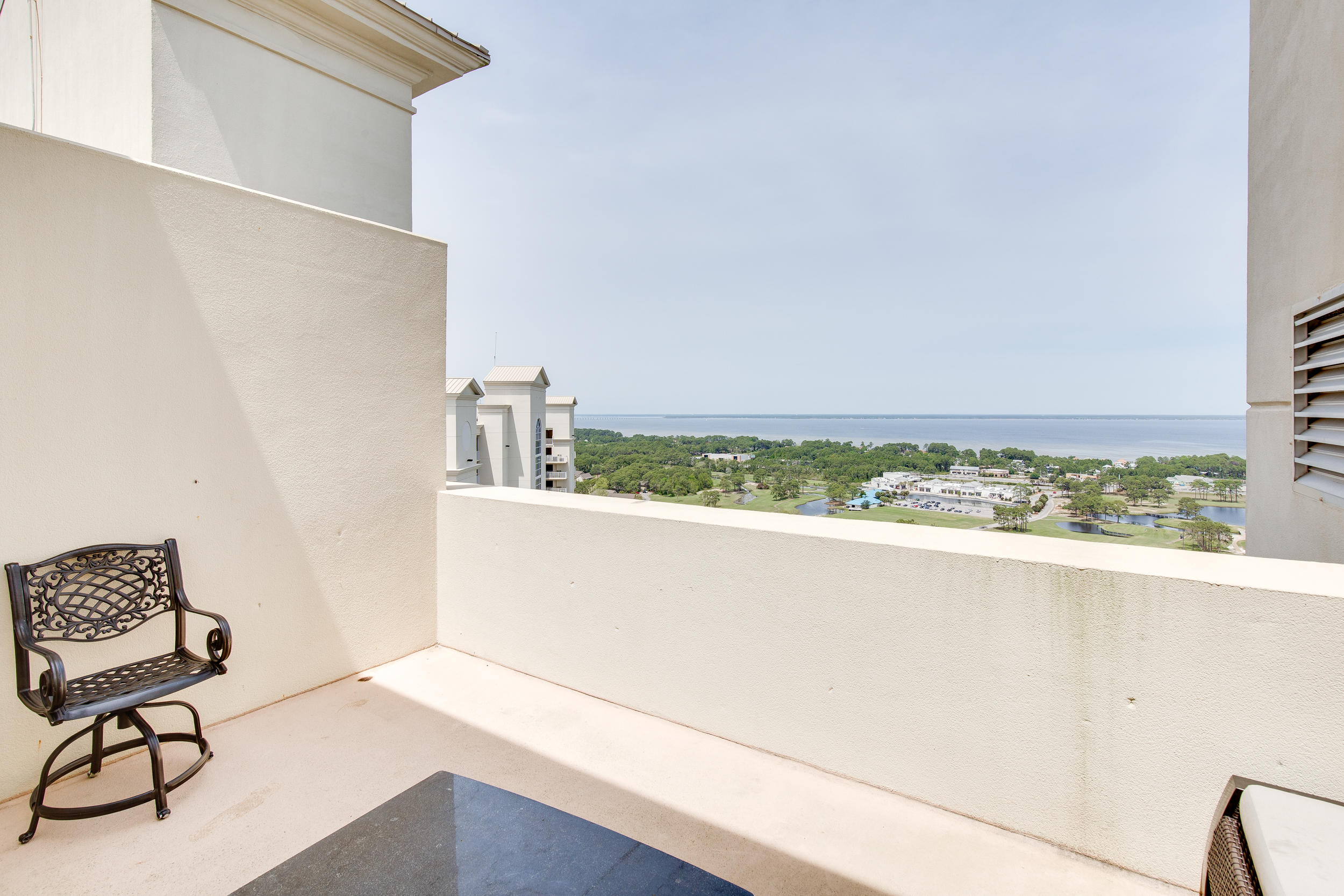 ARIEL DUNES I - Residential